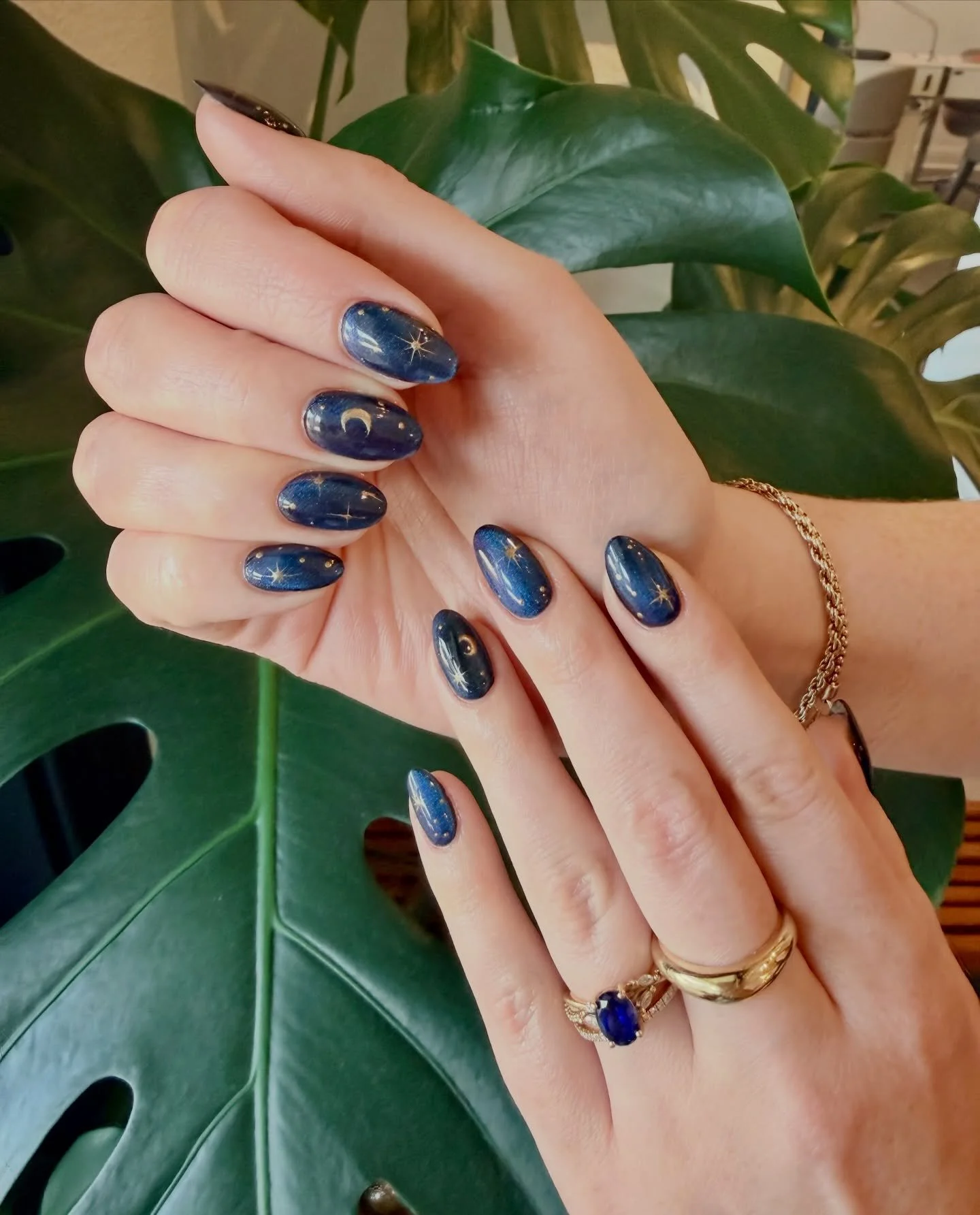 BLUE MIGHT BE OUR NEW FAV COLOR AFTER THIS SET + RING COMBO 🥶✨💙❄️🧊🌙

#diamondnailco #nailsnailsnails #mandevillenailtech #northshorenails #mandevillela