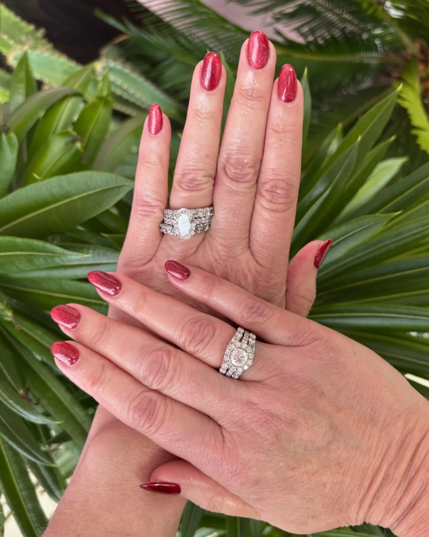 💋&hearts;️🥵‼️✨

#diamondnailco #nailsnailsnails #rednailinspo #ɴᴀɪʟɪɴsᴘᴏ #luxurynailsalon