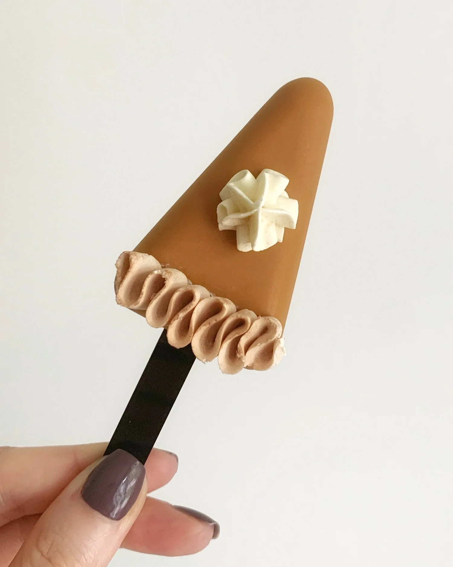 FallThemed Cakesicles That Are Perfect for Autumn