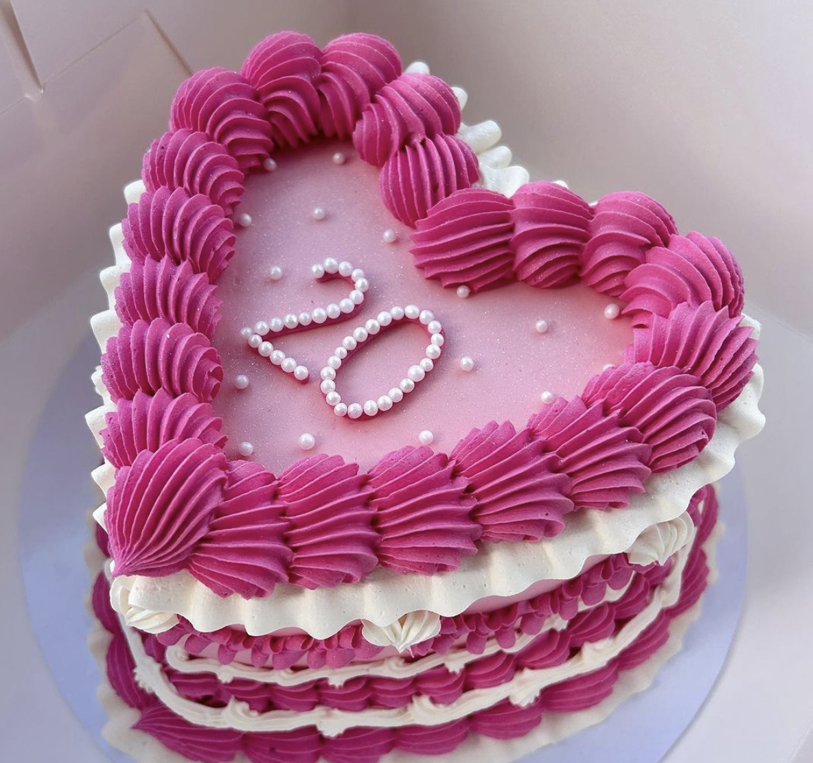 15+ Pink Heart Cake Designs You Will Love!