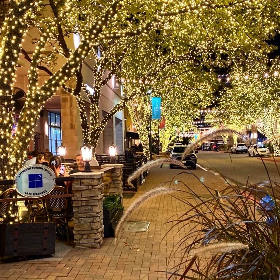 It truly is the most wonderful (and beautiful) time of the year ✨ Come dine on one of our many excellent patios and enjoy the glittering lights! #legacynorth

&bull;
&bull;
&bull;
&bull;
&bull;
#shopsatlegacynorth #shopsatlegacy #plano #planolife #pl