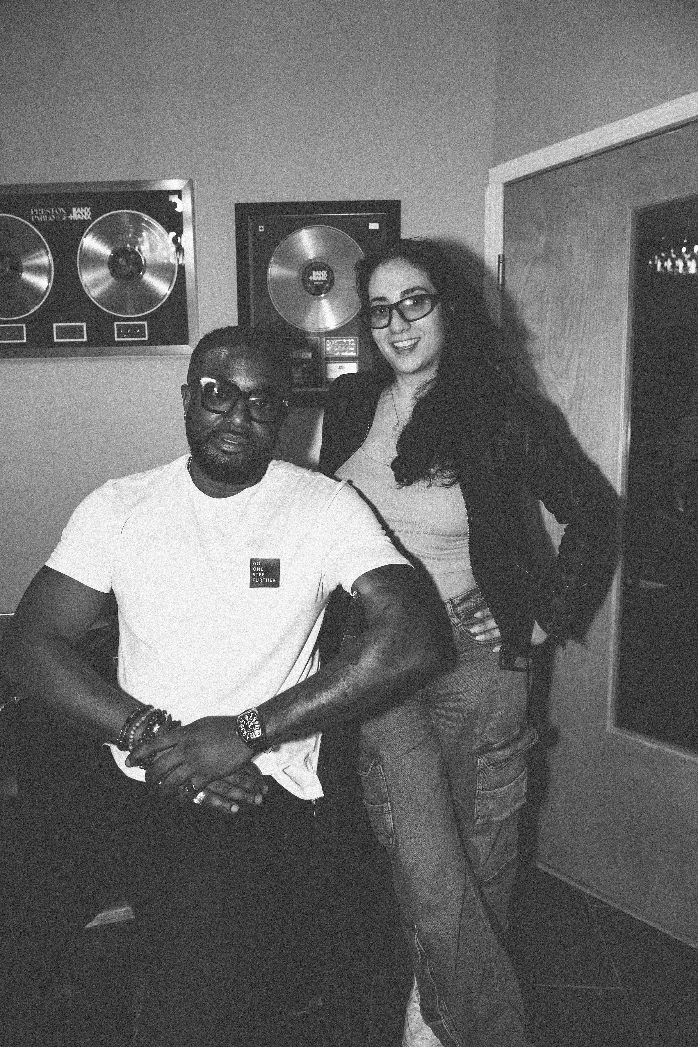 BRANDING & MARKETING