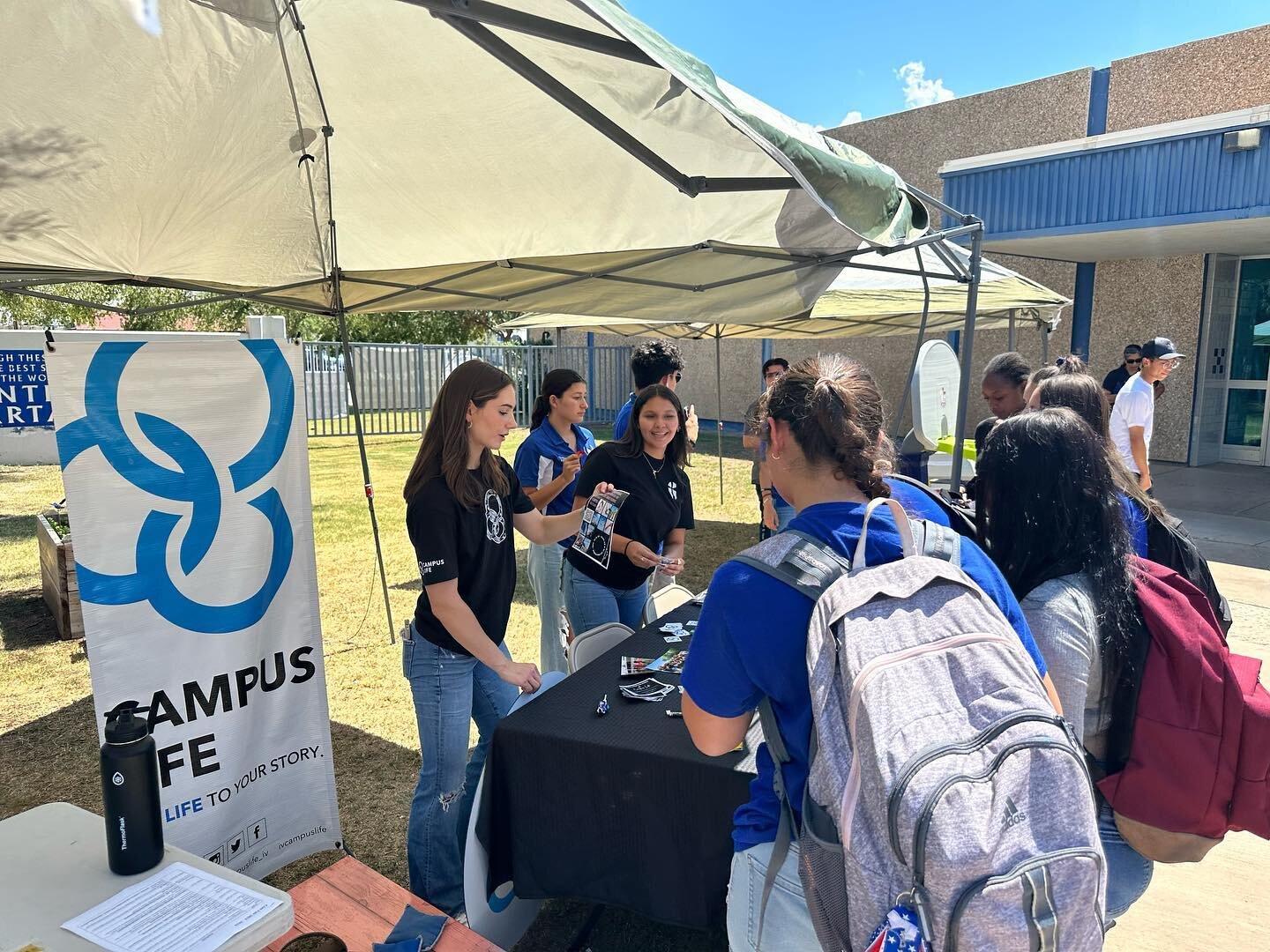 CLUB FAIR 😎
Thank you to everyone who came by and signed up for Campus Life today! We can't wait to start club in a few weeks!!