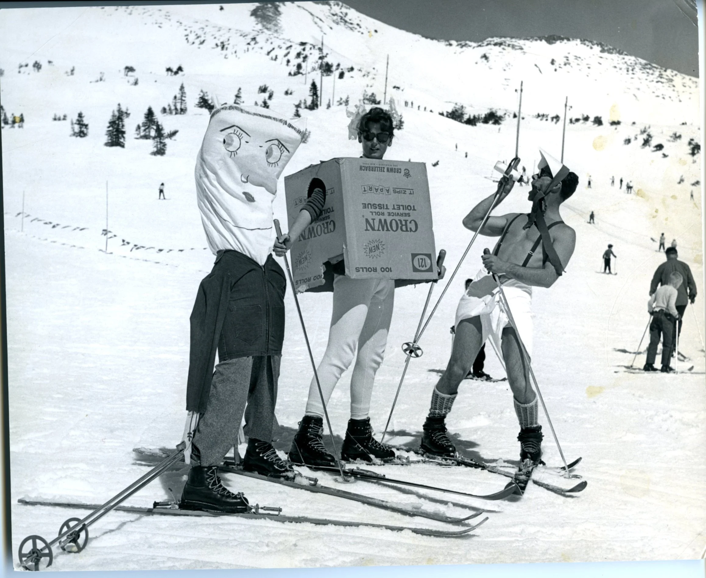 Skiing Pat Murdoch, Irene Murdoch006.jpg