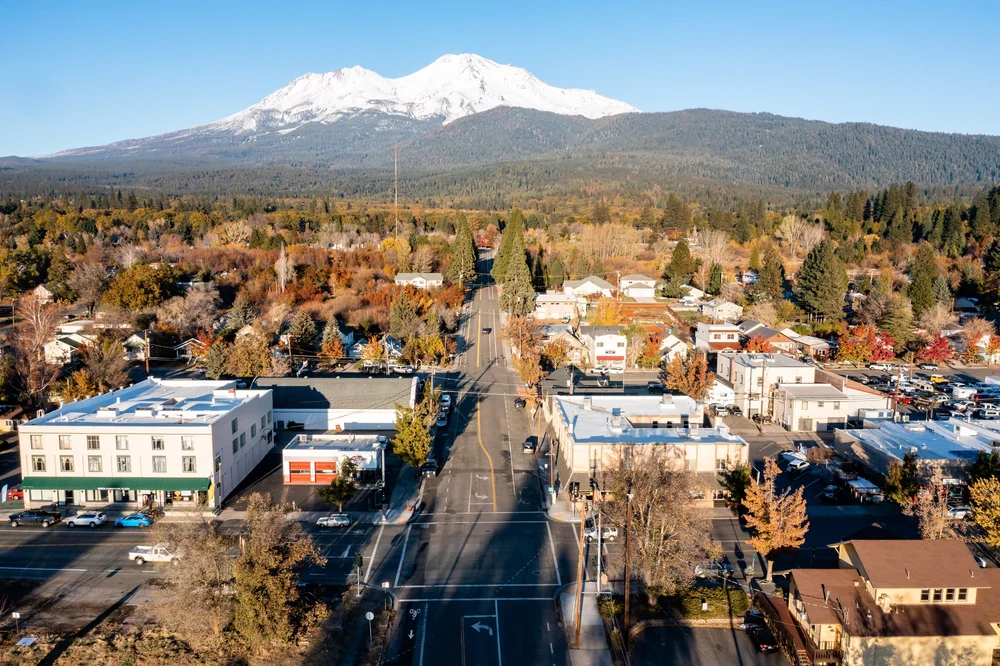 Location | Lodging Cabins at Mount Shasta, CA | Basecamp Lodge