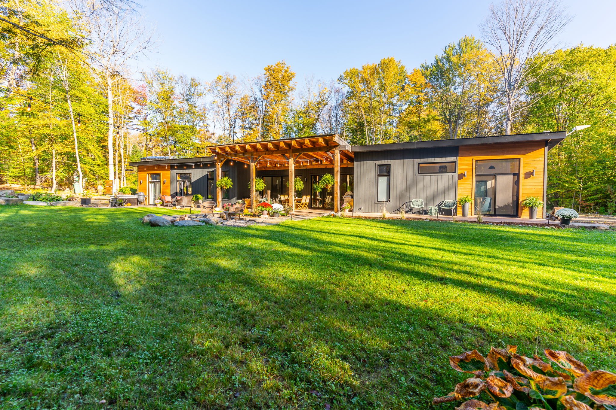 12-web-or-mls-1592 Buckslide Road, Algonquin Highlands-17.jpg