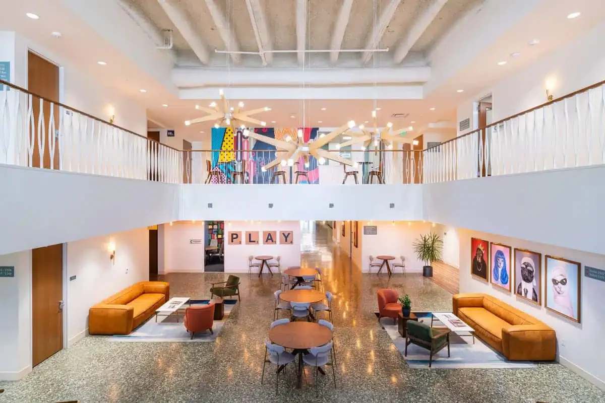 Caddo Lakewood Dallas lobby where therapist located