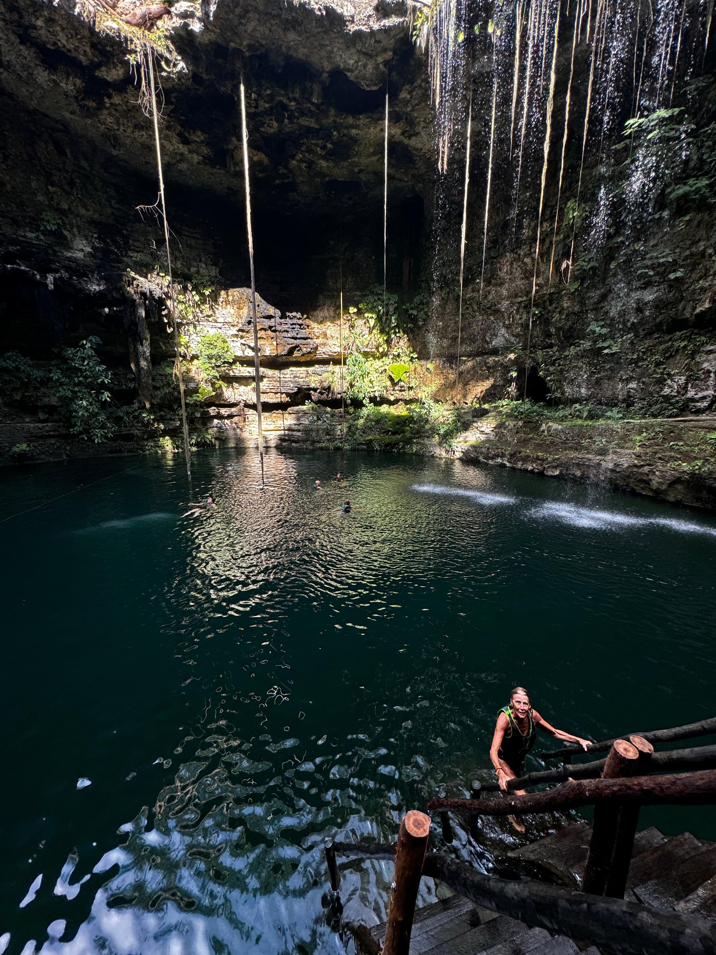 Excursion cenote.jpeg