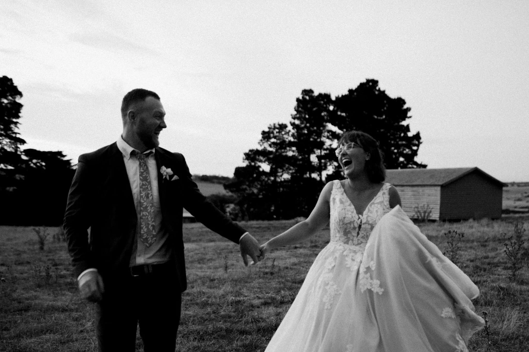 LAURIE + NICK. VAUCLUSE ESTATE WEDDING, TASMANIA