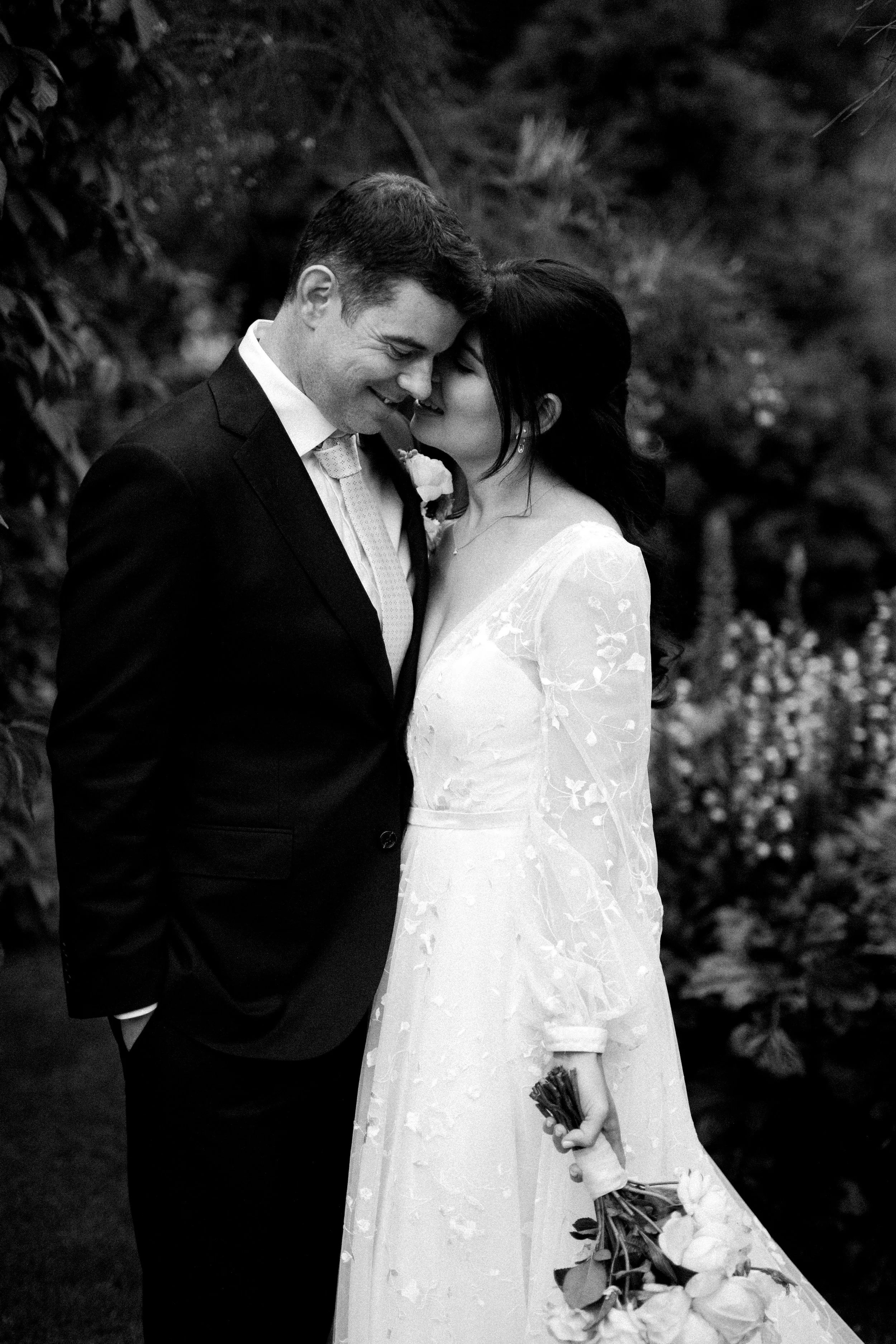 CATHAYA + DAVE. PRIVATE PROPERTY WEDDING, TASMANIA