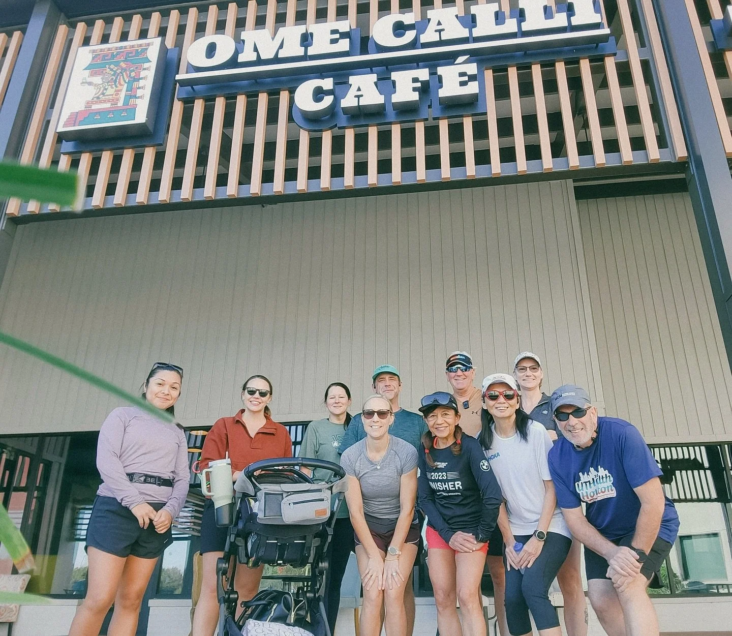 Did you know that we have weekly runs from @omecalli_cafe every Monday and Wednesday morning? Come run with this  crew at 8:30 a.m. and then enjoy a delicious coffee!

#coffeerun #socialrun #morningrun #shortrun #runclub #thewoodlands #marathontraini