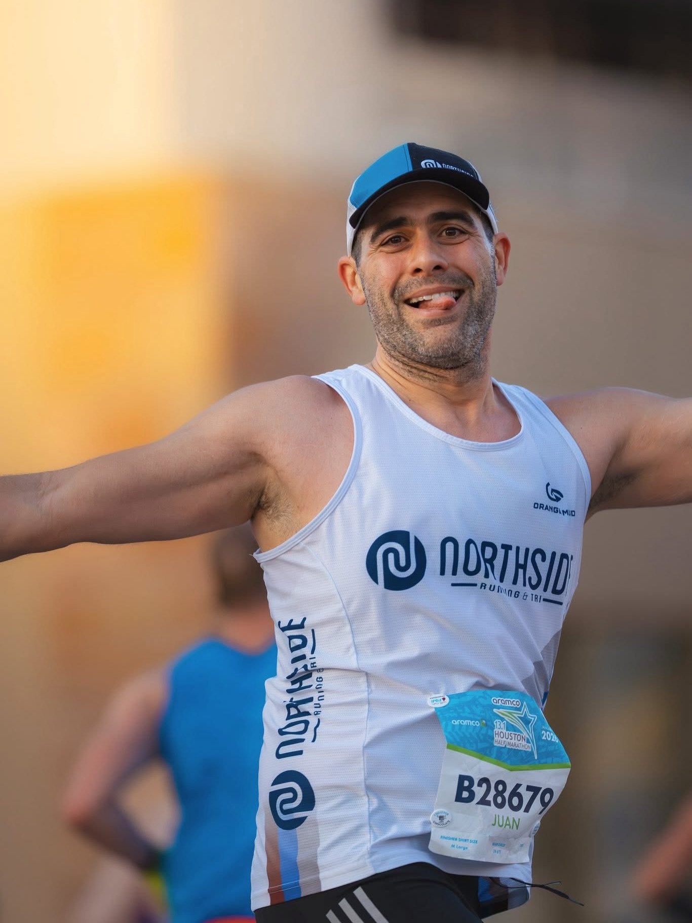 Epic race shots captured by our very own race photographer, @fitzshotit ! We are proud of our amazing athletes as well as the talents they share with the running community!! 

#racephotography #runhou #houhalf #houmarathon #houstonrunning