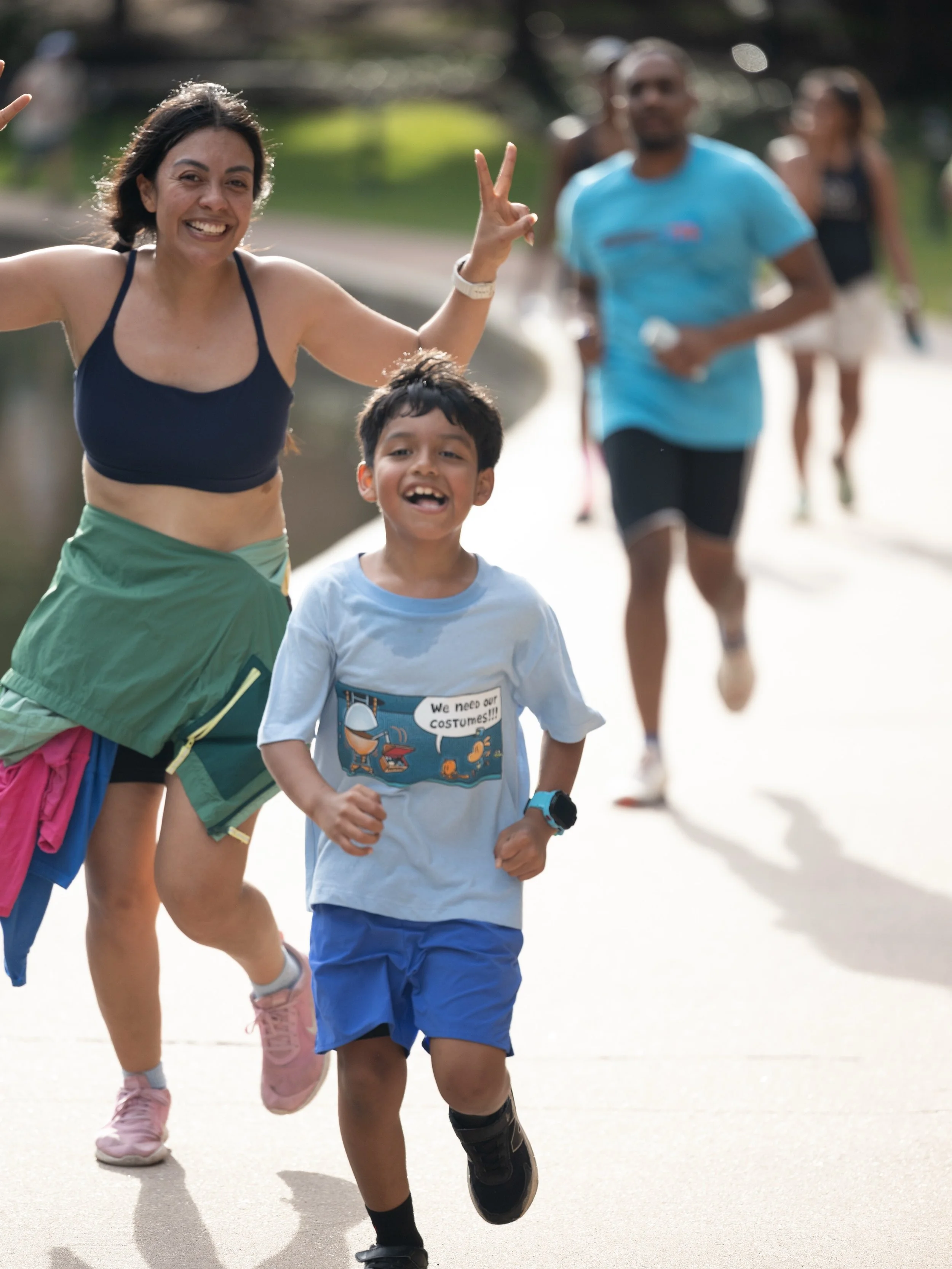 Global Running Day was a blast because of this awesome running community who showed up with smiles, sweat, and laughter. As promised, the GRD photo gallery is now available!!
Huge thanks to @ashleybeatrice for donating your time and talent!

We kindl