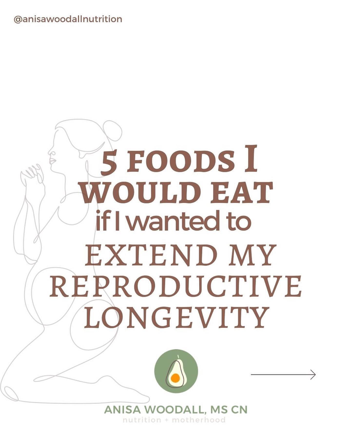 Are you ready to optimize your reproductive health and extend your fertility?? Let's talk about 5 incredible foods that can help you on this journey! 
⠀⠀⠀⠀⠀⠀⠀⠀⠀
🥩🥚🦪🍓🥛
⠀⠀⠀⠀⠀⠀⠀⠀⠀
1️⃣ Organ meats: Yes, you read that right! These powerhouse foods li