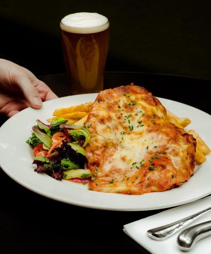 Thursday = Parma Day! ⁠
⁠
👉️$20 chicken or eggplant parma with chips &amp; salad + a pot of Furphy or glass of house wine.⁠
⁠
Open for lunch and dinner 🌴⁠
⁠
#parmaspecial #parmaandpot #melbournefoodspecials #melbournenightlife #visitvictoria #visit