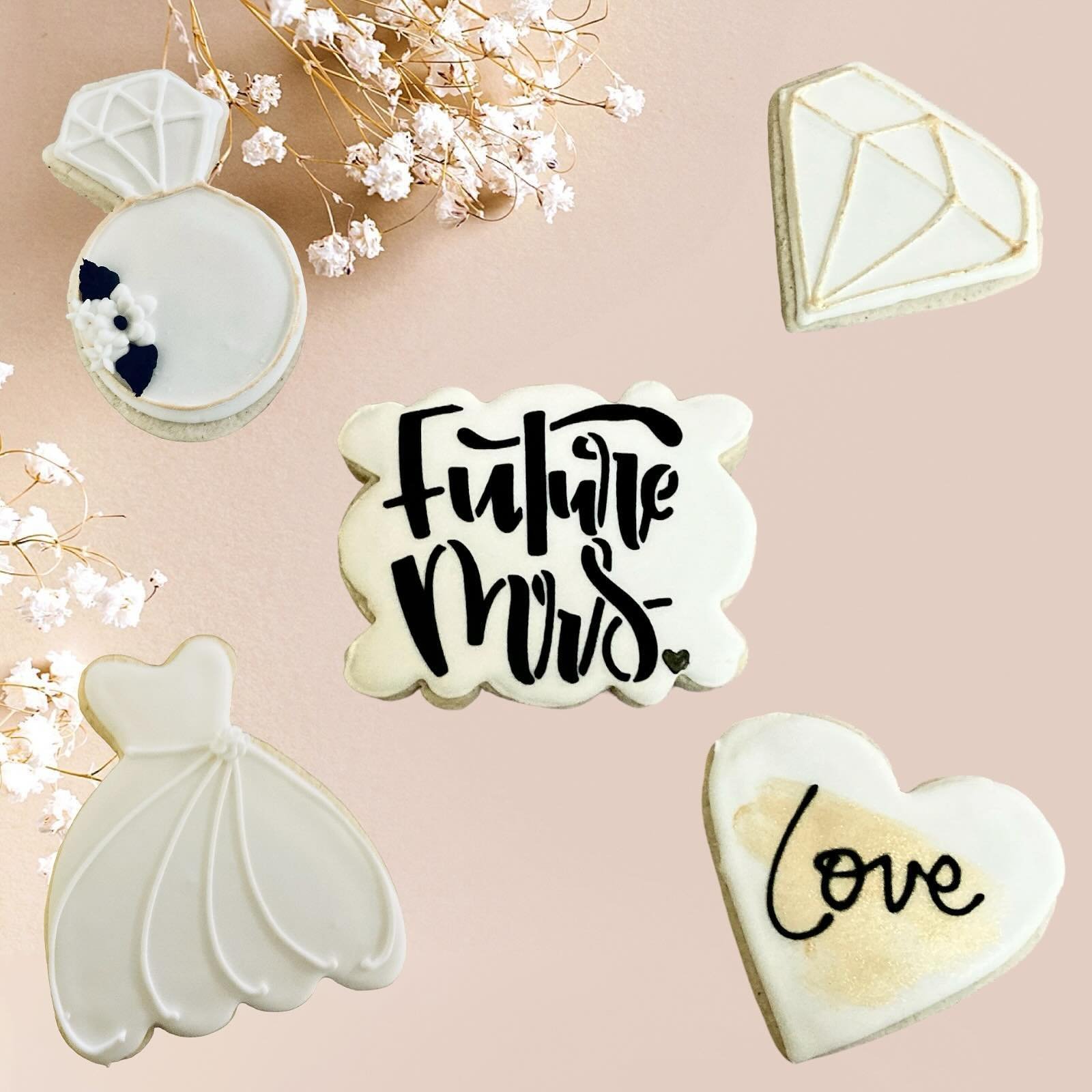 Getting Married? Or you are the Bride, we have the perfect dessert for you! Custom wedding sugar cookies! 

mamawescookies.com