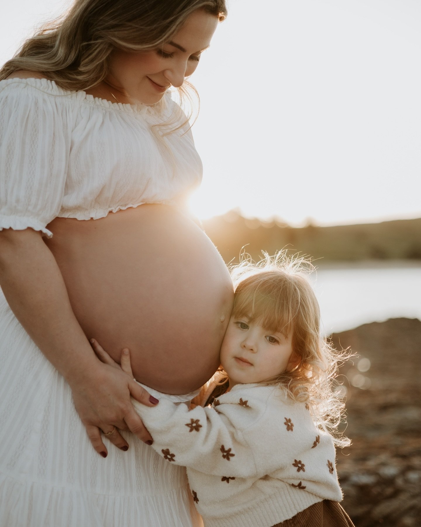 Waiting for another girl to join the clan ✨