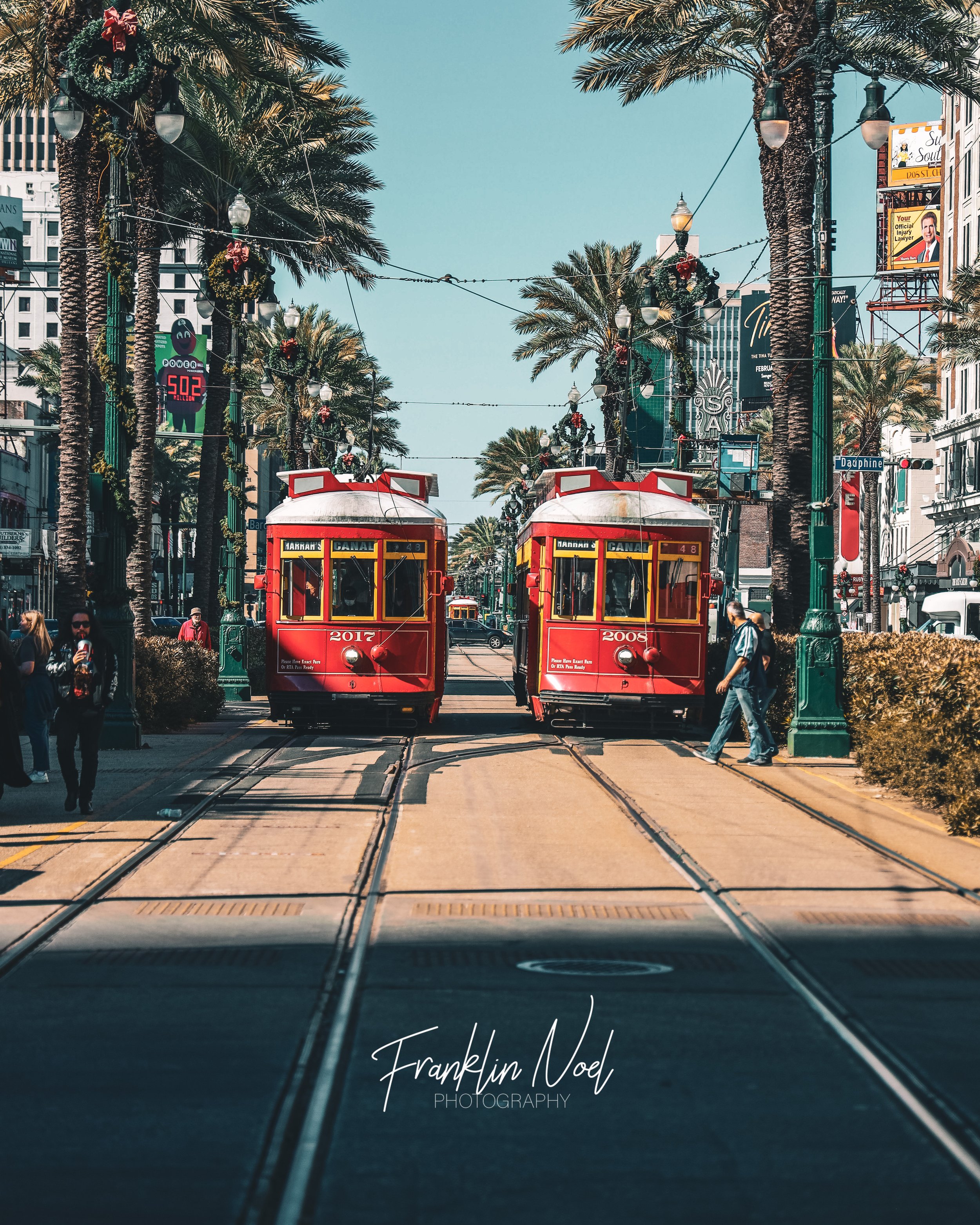 Street cars passing.JPG