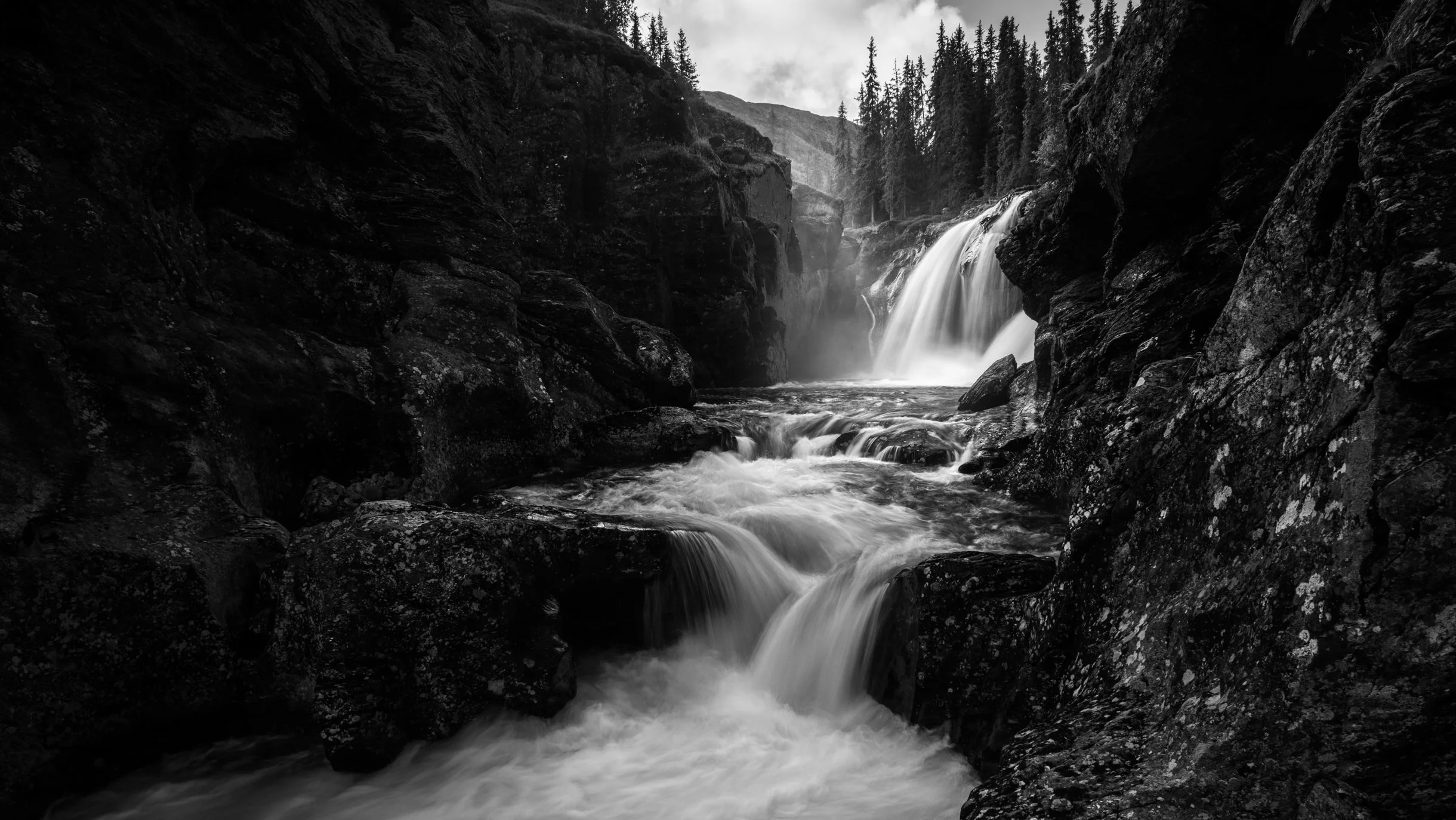 RjukandefossenBWDSCF8832-Edit.jpg