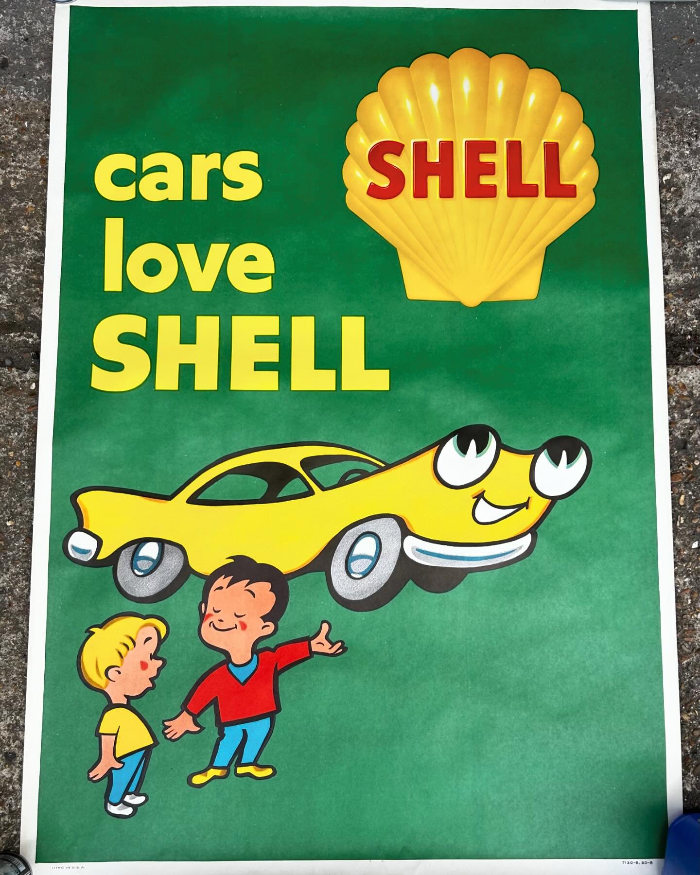 Original Shell advertising poster from 1960, perfect condition and lovely colours 
Available now

#vintage#vintageadvertising #gasandoil #gasandoilcollectibles #shelloil #shellcollector #shellpetroleum #gasandoilsigns #classiccars #oldcar#gasstation 