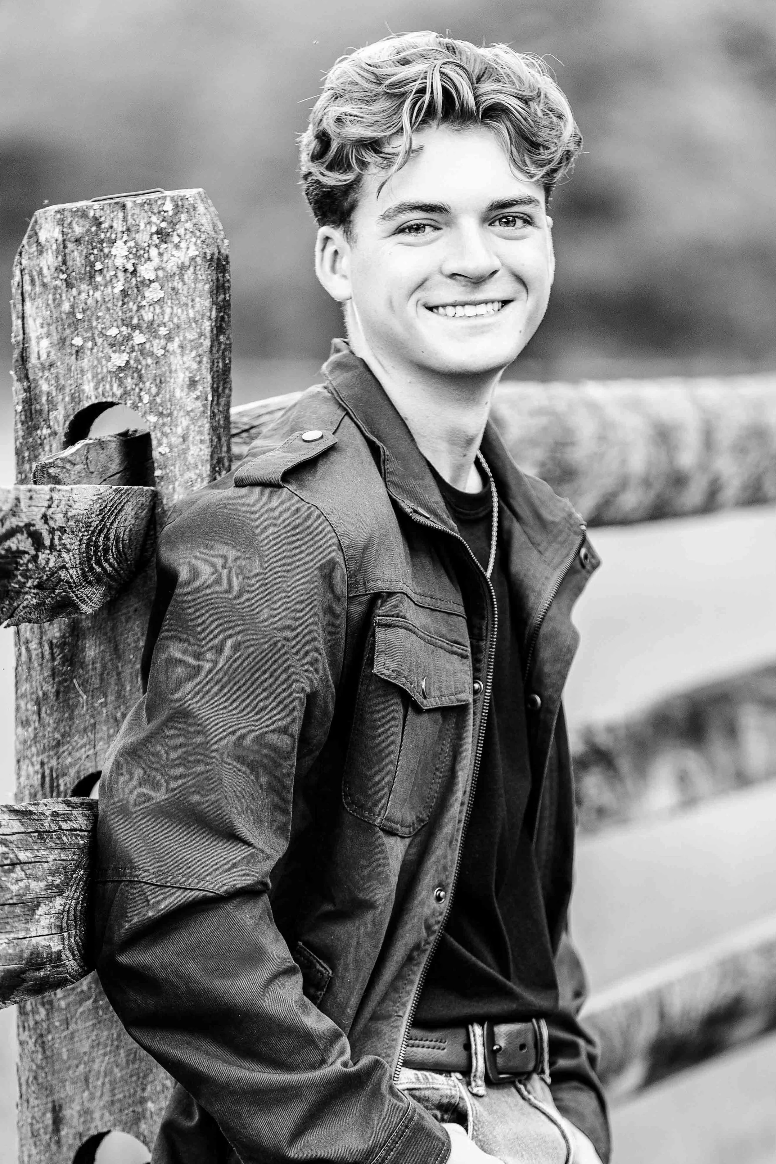 5S5A6489-Edit-bw.jpg