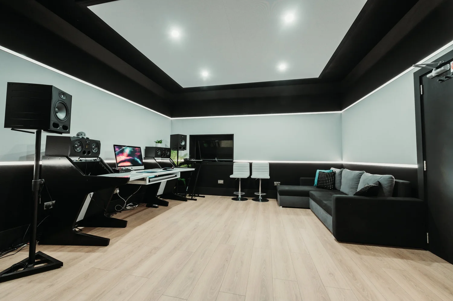 New Wave Studio