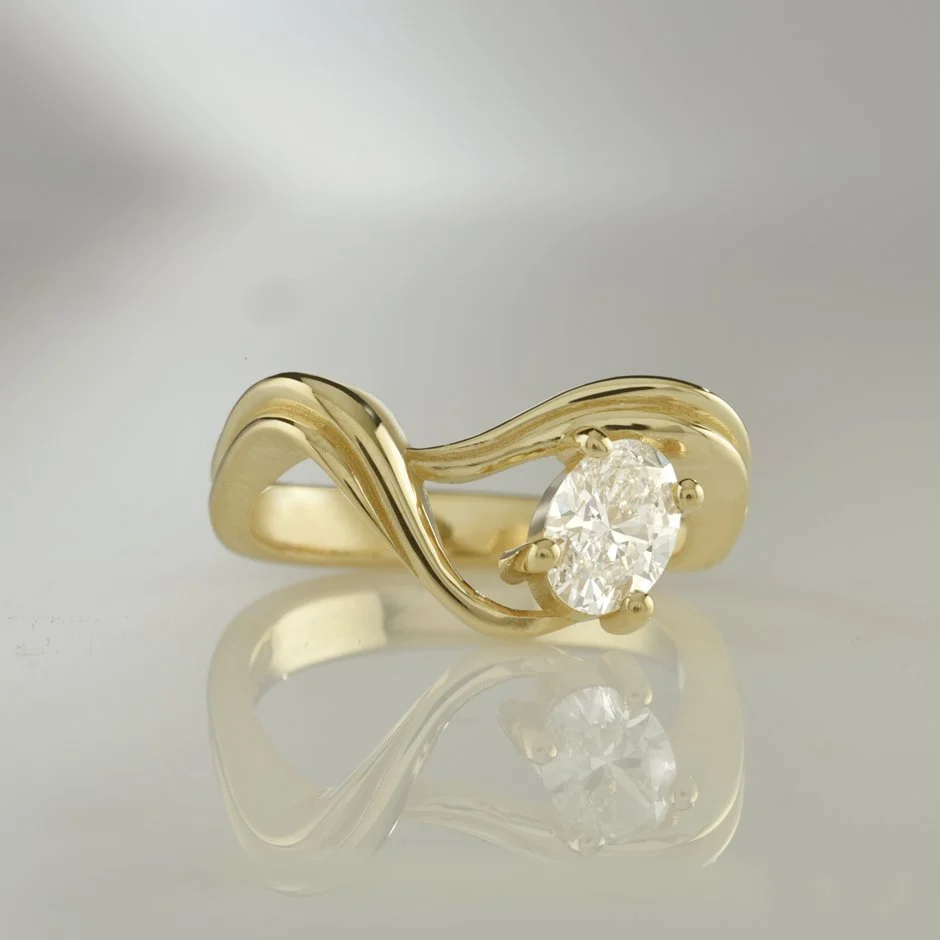 7942 oval cut diamond gold ring vers8 crop3.jpg