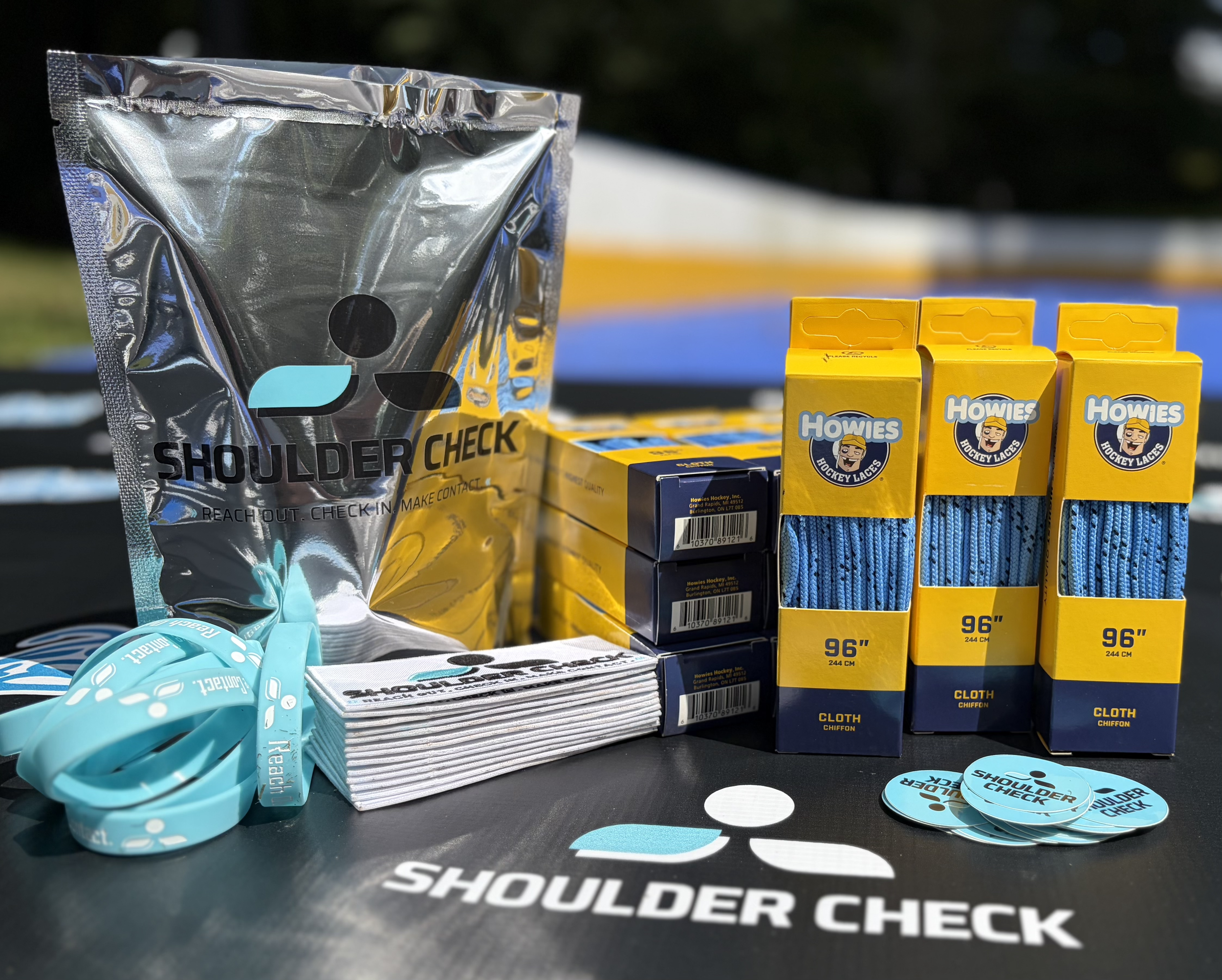 Shoulder Check Team Hockey Kit