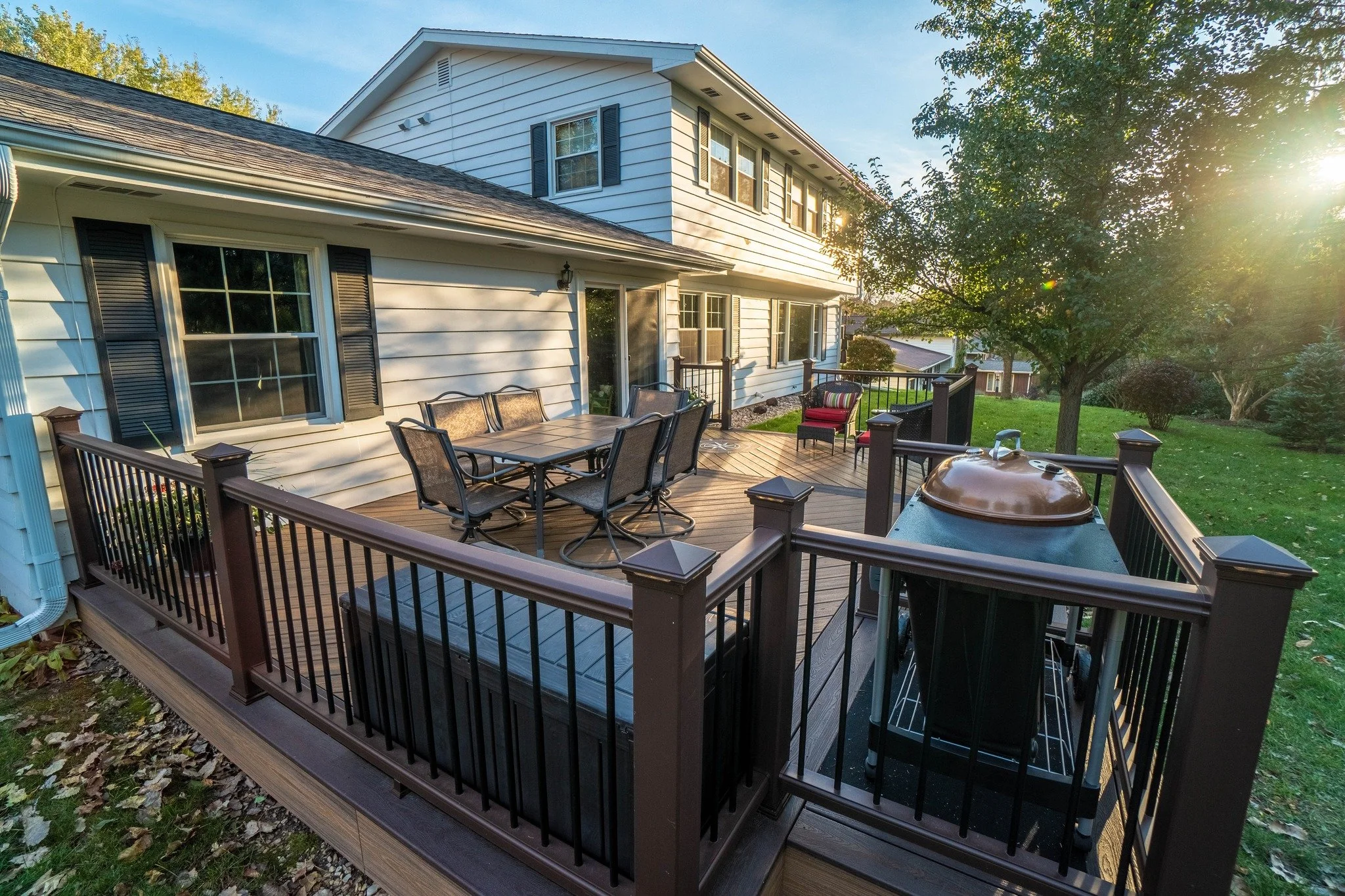 Turn your "to-do" list into a "to-relax" list. We build private escapes worth coming home to. 🌿