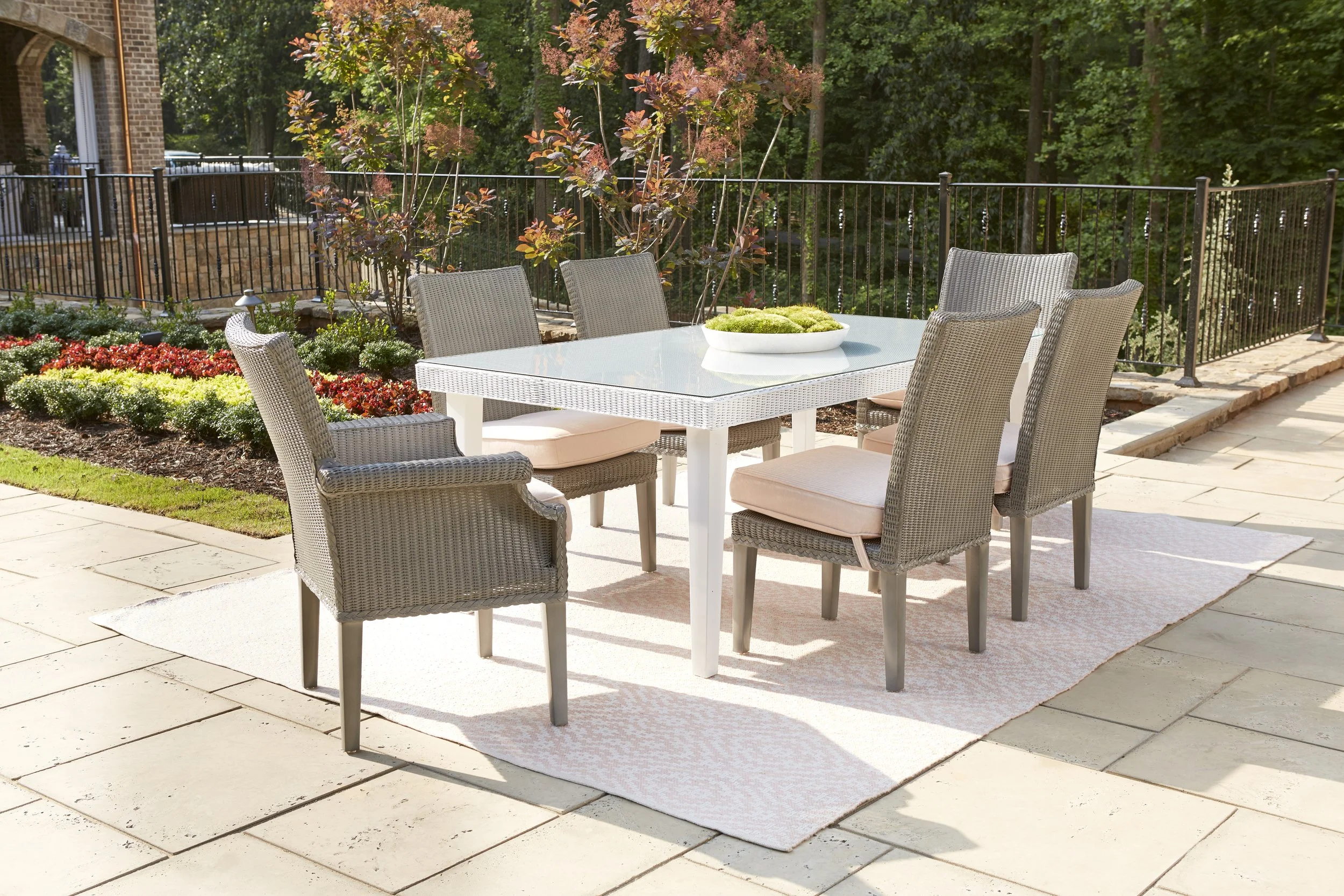 hamptons-dining-white-pewter-meridiancameo-0385-h.jpg