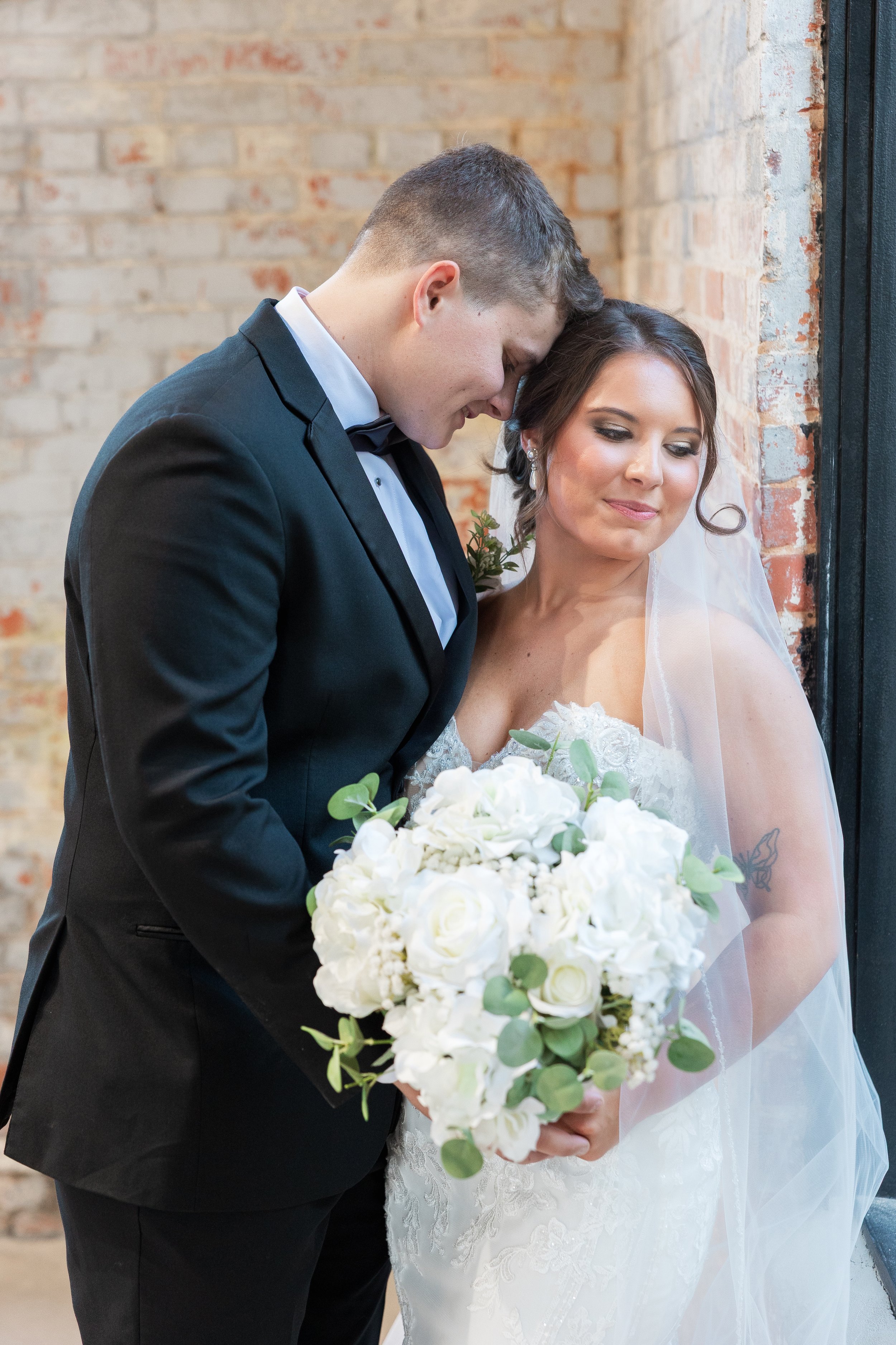 Adrian &amp; Alana’s Summer Wedding at The Gin on 391