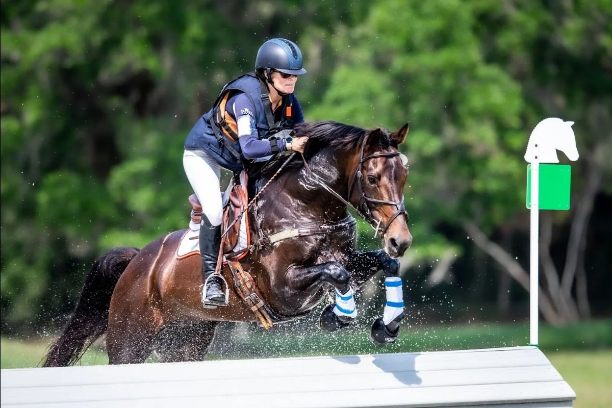 Bethany Hutchins-Kristen (USA) and Geluk HVF- 29.4