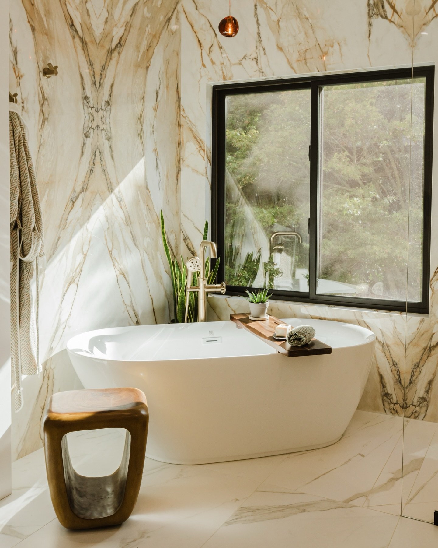 Imagine this, you&rsquo;re in your forever home, so why not build the bathroom of your dreams? 

This one here was designed down to every detail bringing to life a vision that was once a dream. Not a single inch of space left untouched! From the stan