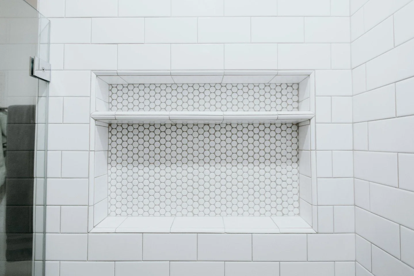 When planning a remodel, consider natural light. Well-placed windows can make your home feel more spacious and welcoming. Need help with your remodel? We're here for you! http://www.beniciahomeimp.com
 

 
 
 

#HomeImprovement #BeniciaHome