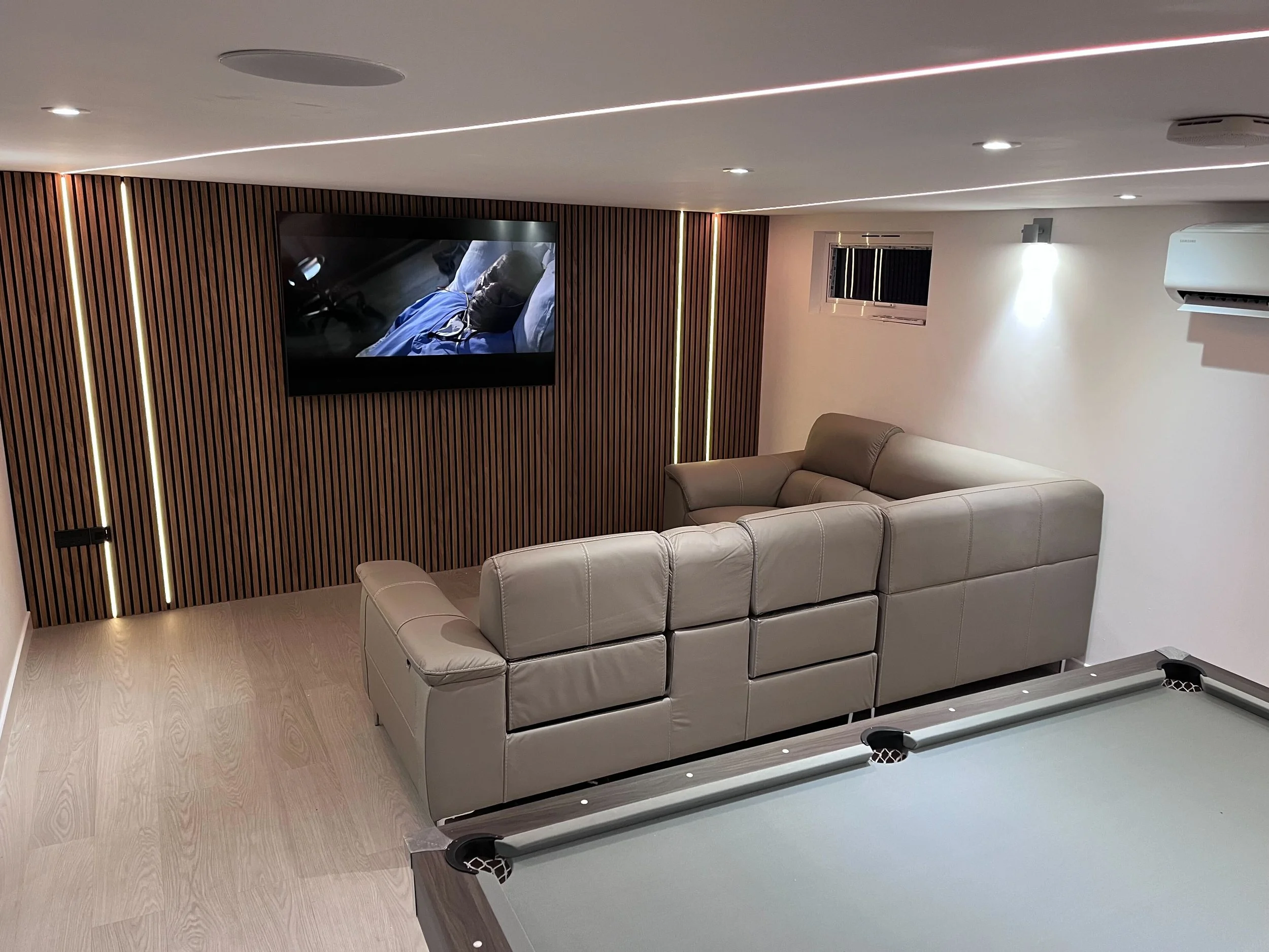 Home Cinema &amp; Gaming Den