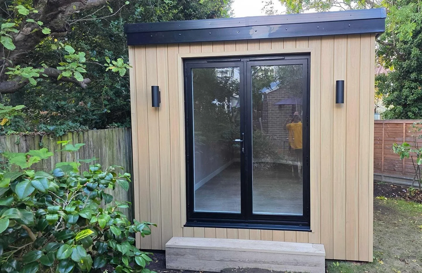 This little room in Pinner looks great in Sandstone Composite cladding from our friends at Cladco Profiles. Maintenance free and a beautiful finish.  #gardenroom #gardenstudio #modegardenrooms #pinner