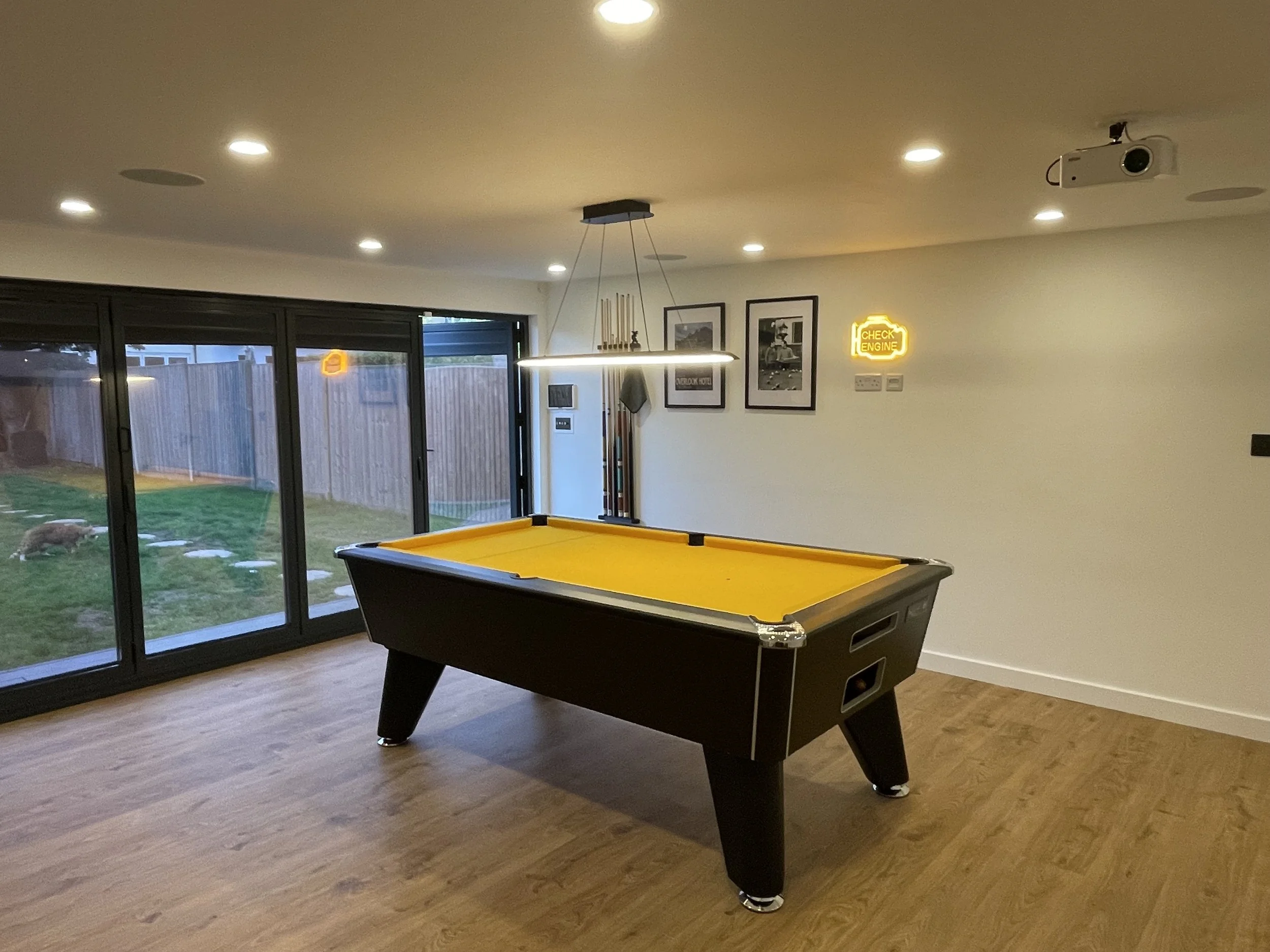 Garden Games Room with Pool Table