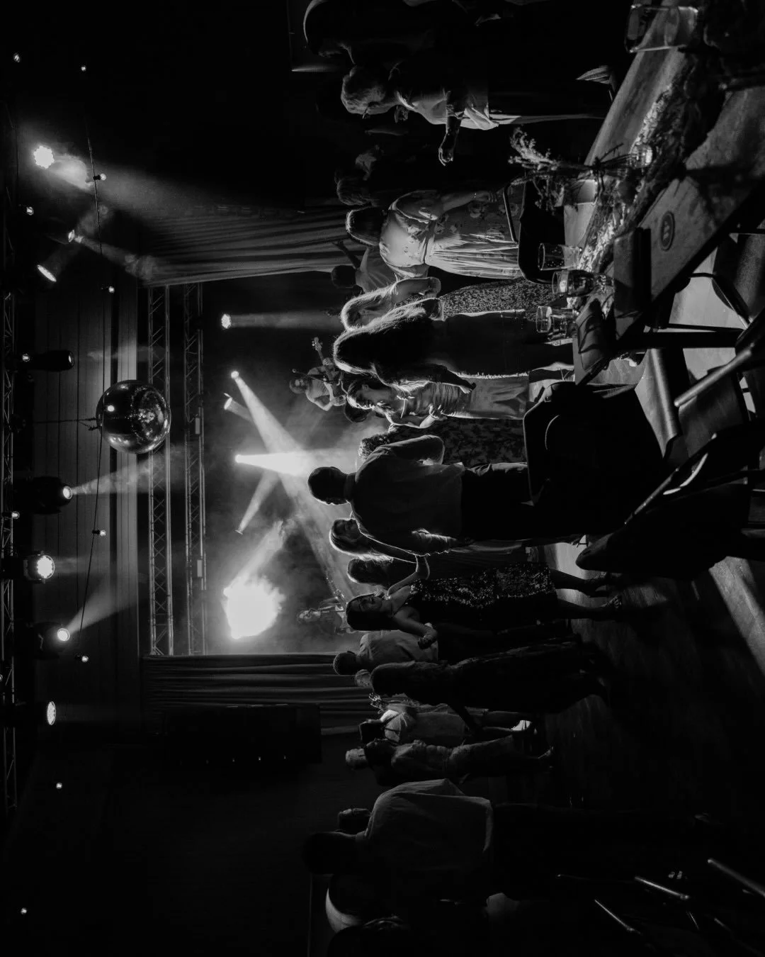 B + E - favs from the weekend in B &amp; W 

venue: @weddingsatthepalace / @thecommonroomgn 
band: @theoverthinkersband

Madison Brooke Photo | Documentary Wedding Photographer | Newcastle &amp; North East | Natural &amp; Candid Wedding Photography |