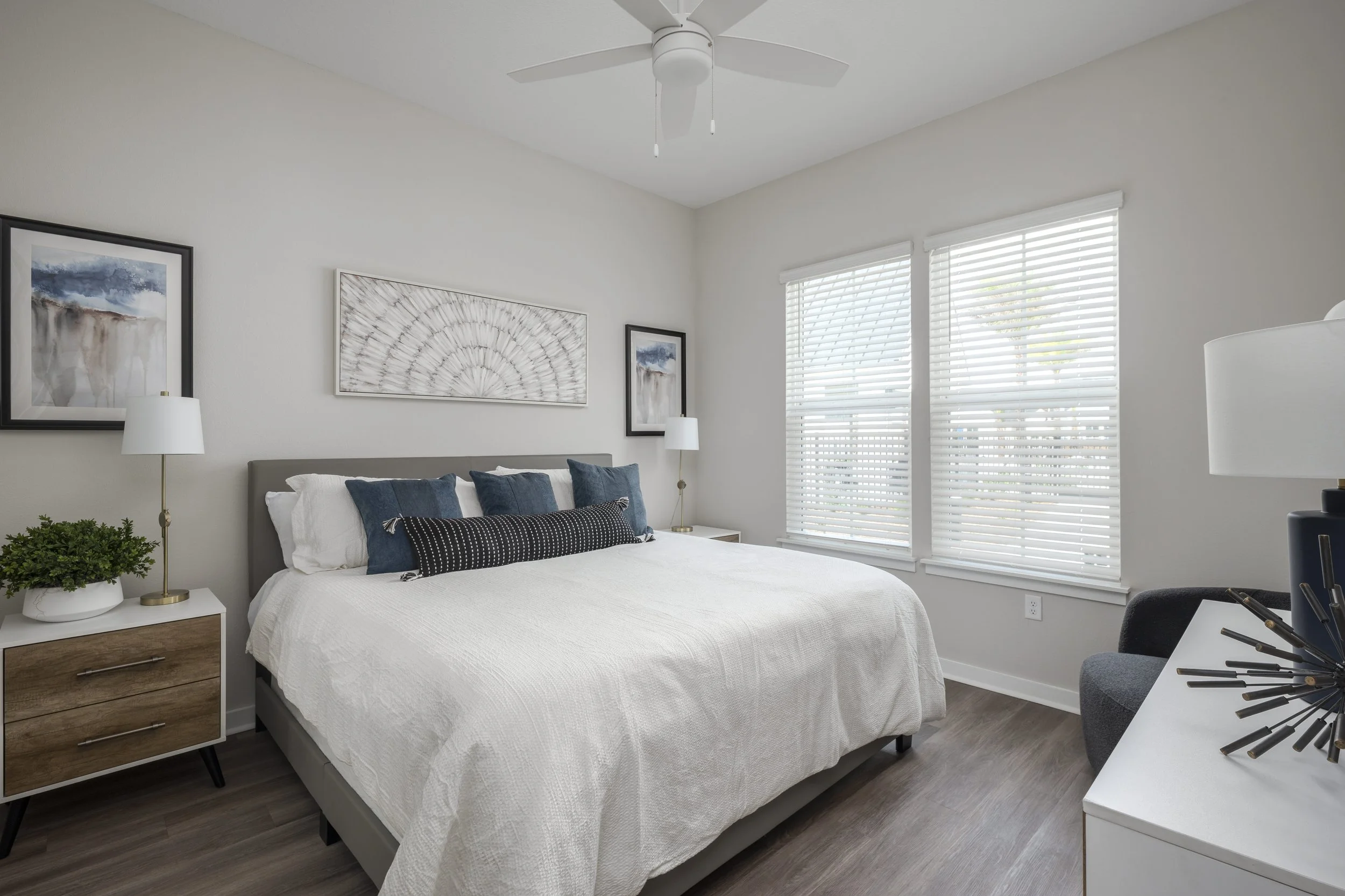 Cottage_Street_E_Town_Full-16 AM.jpg