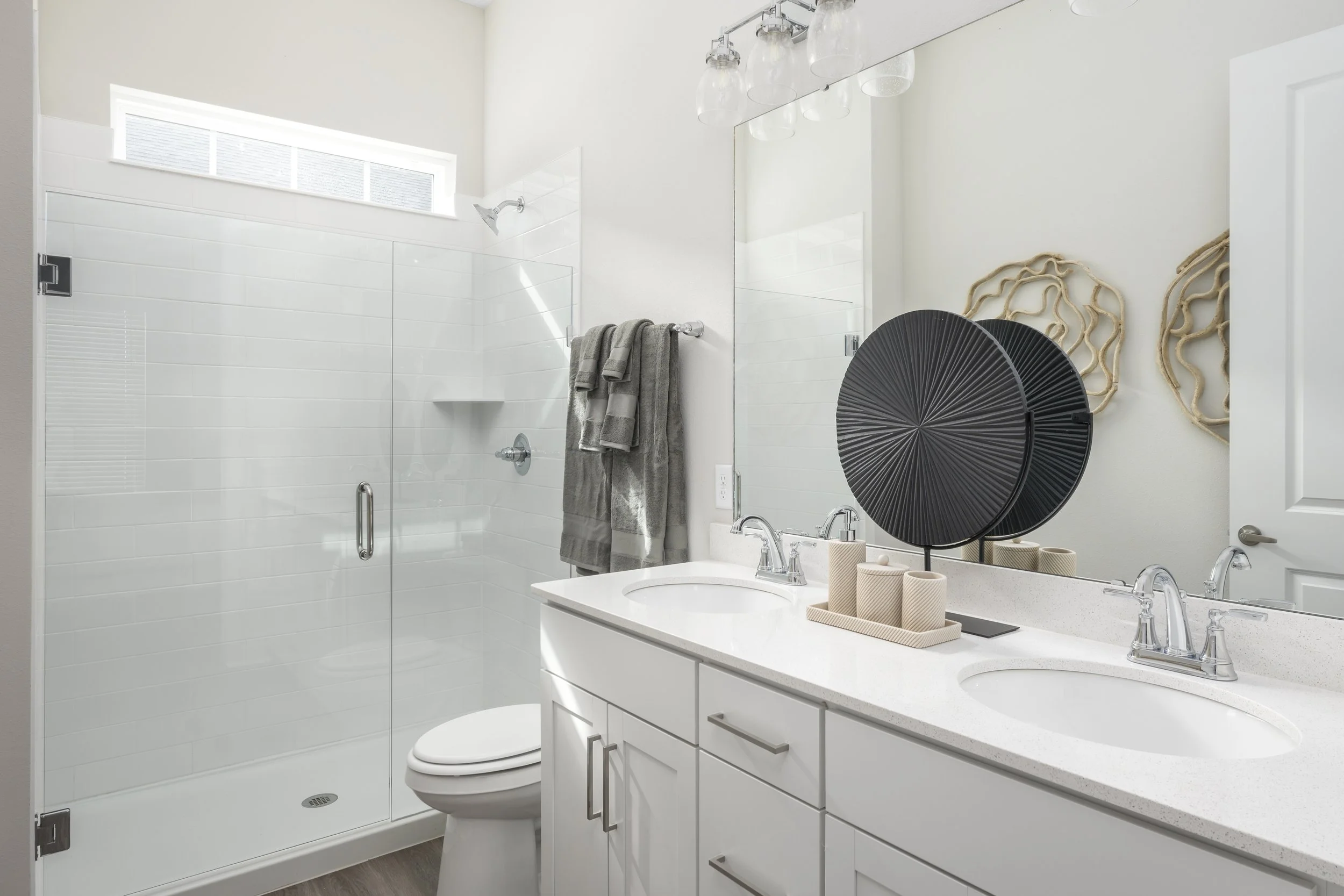 Cottage_Street_E_Town_Full-18 AM.jpg