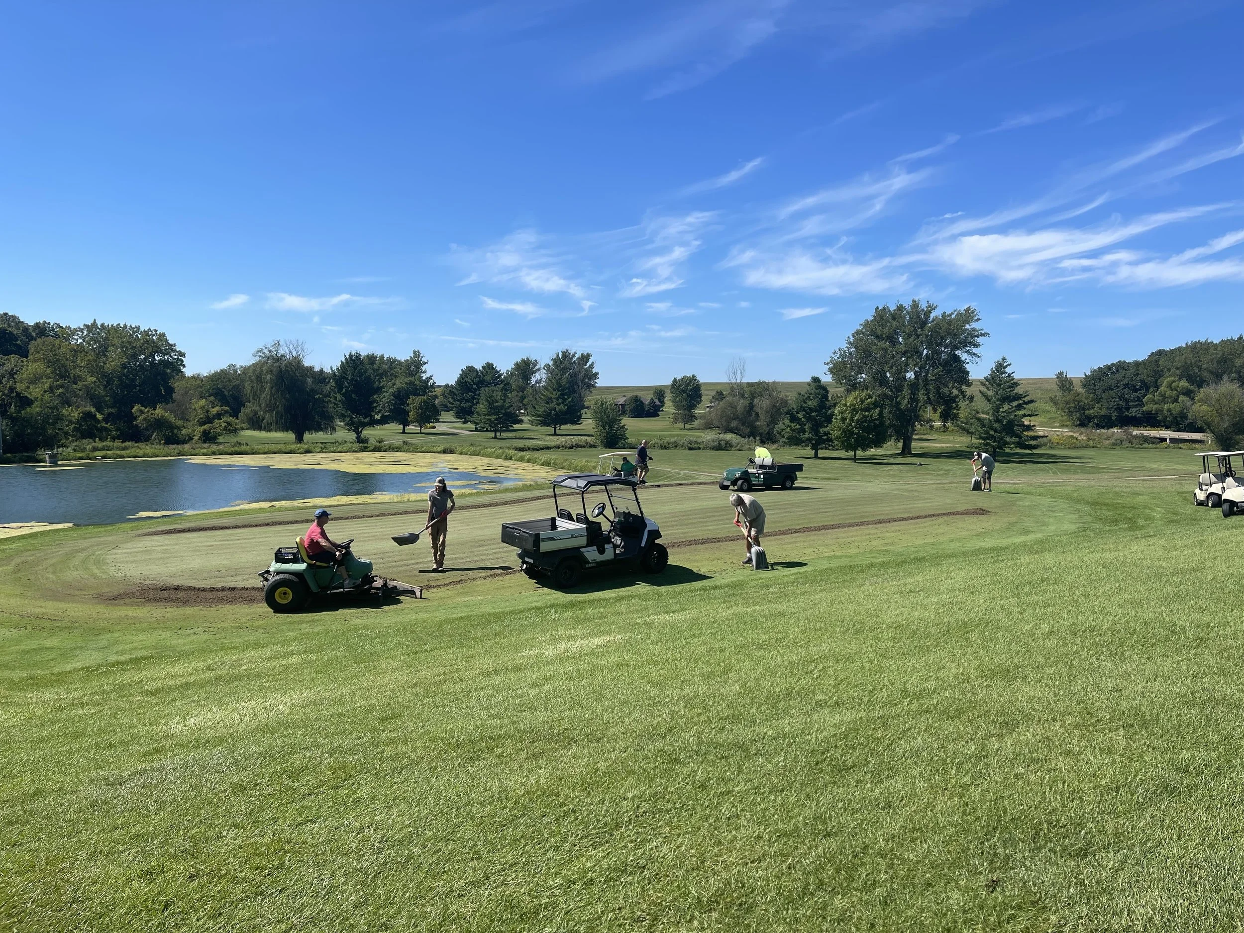 AERATING GREENS