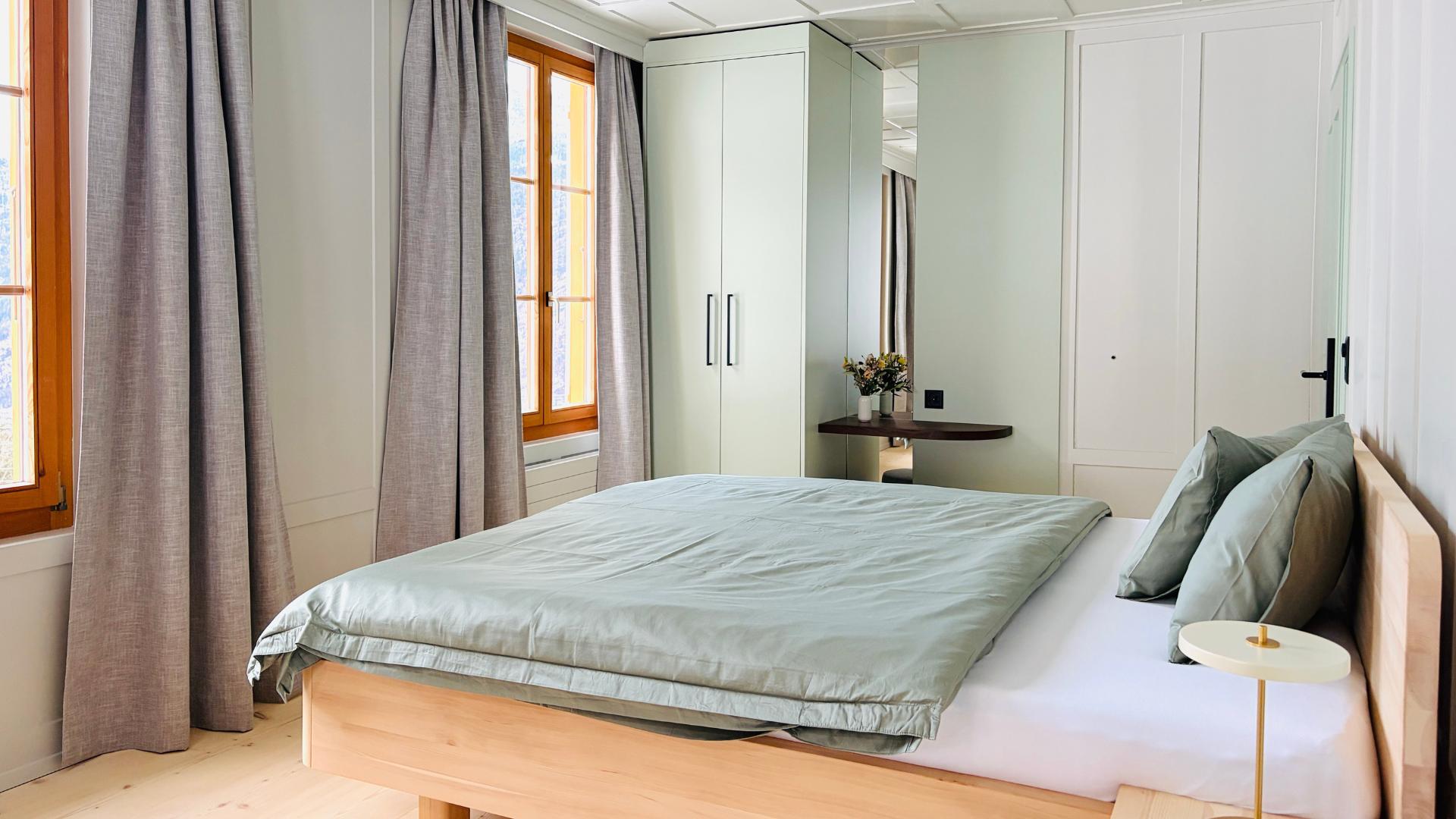 Premium Apartment 4 - Schlafen Arbeiten.png