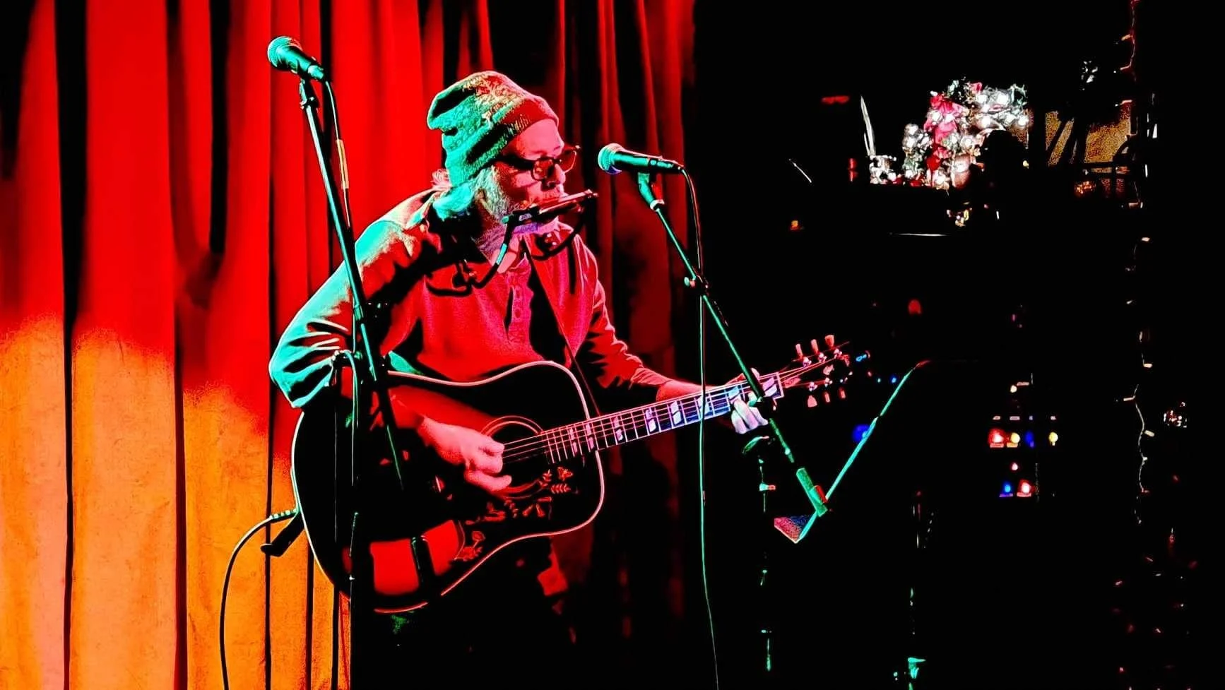 Live Music With David Karl Roberts