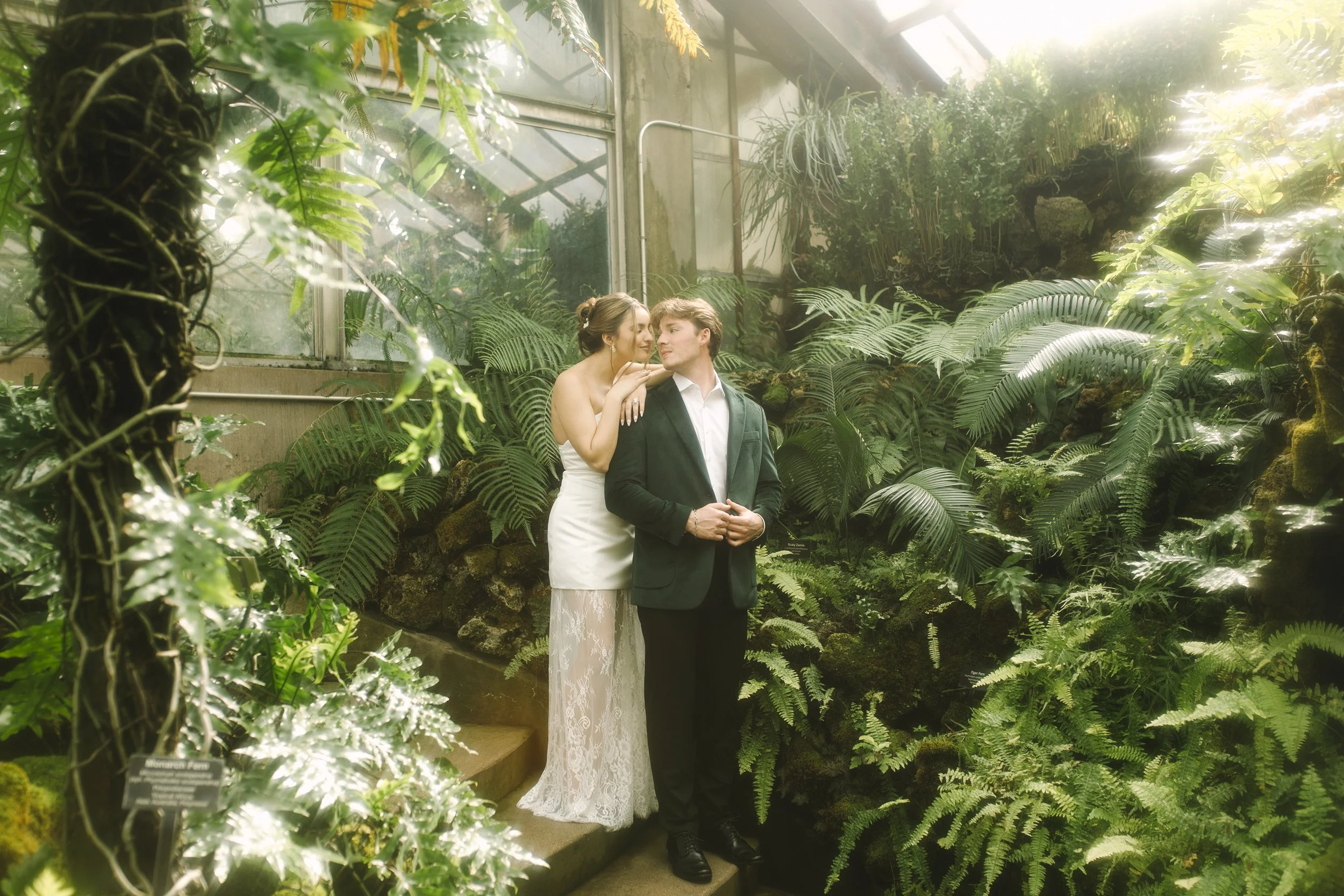 Avery &amp; Alex | A Luscious Engagement Session Inside Lincoln Park Conservatory in Chicago