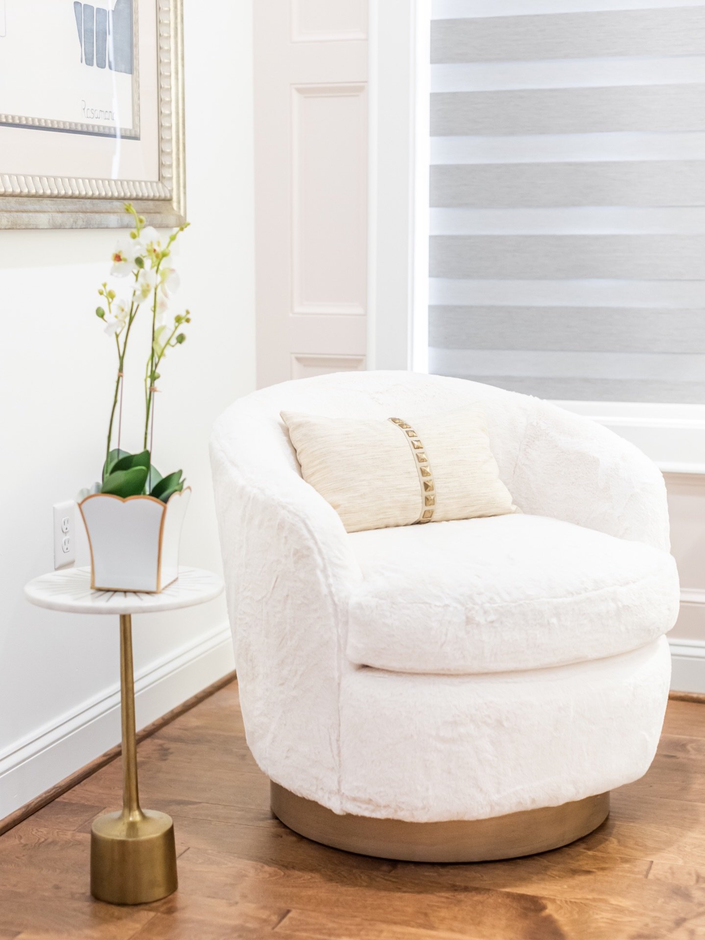 A new year calls for fresh spaces that feel thoughtful, comfortable, and designed just for you. When your home is tailored to how you live, everyday life feels easier. Let&rsquo;s make 2026 your best year yet!

The Claudia swivel chair by @precedent_