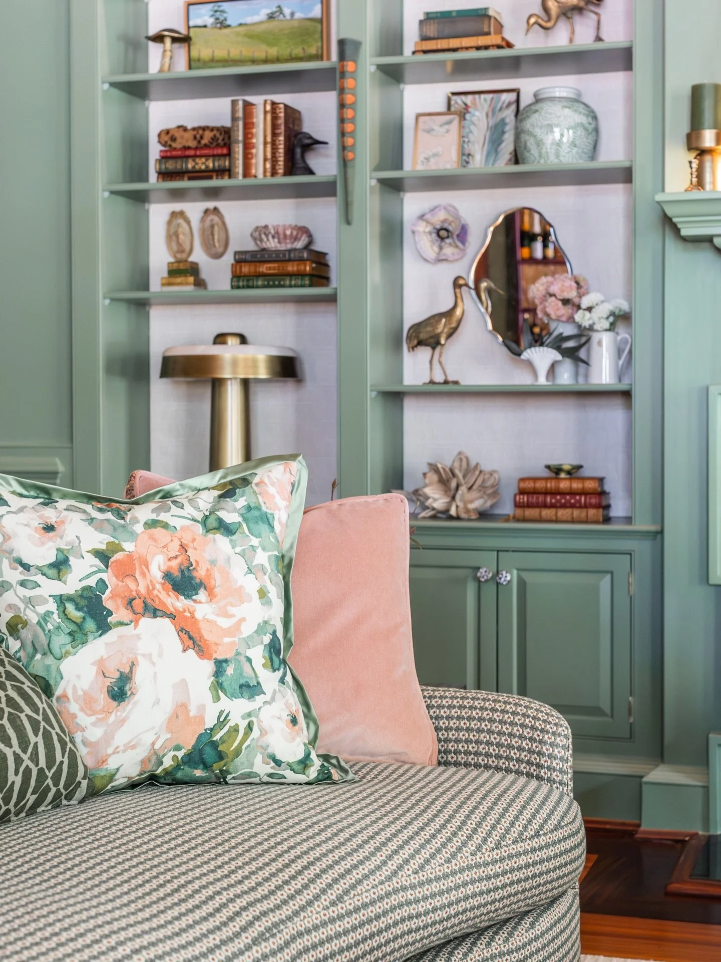 We are so honored to have our accessories featured throughout @ufabinteriors&rsquo;s Living &amp; Dining Room at @foundrymanor! 

From drink tables and lighting to details on the dining table and pieces styled throughout the bookshelves, it has been 