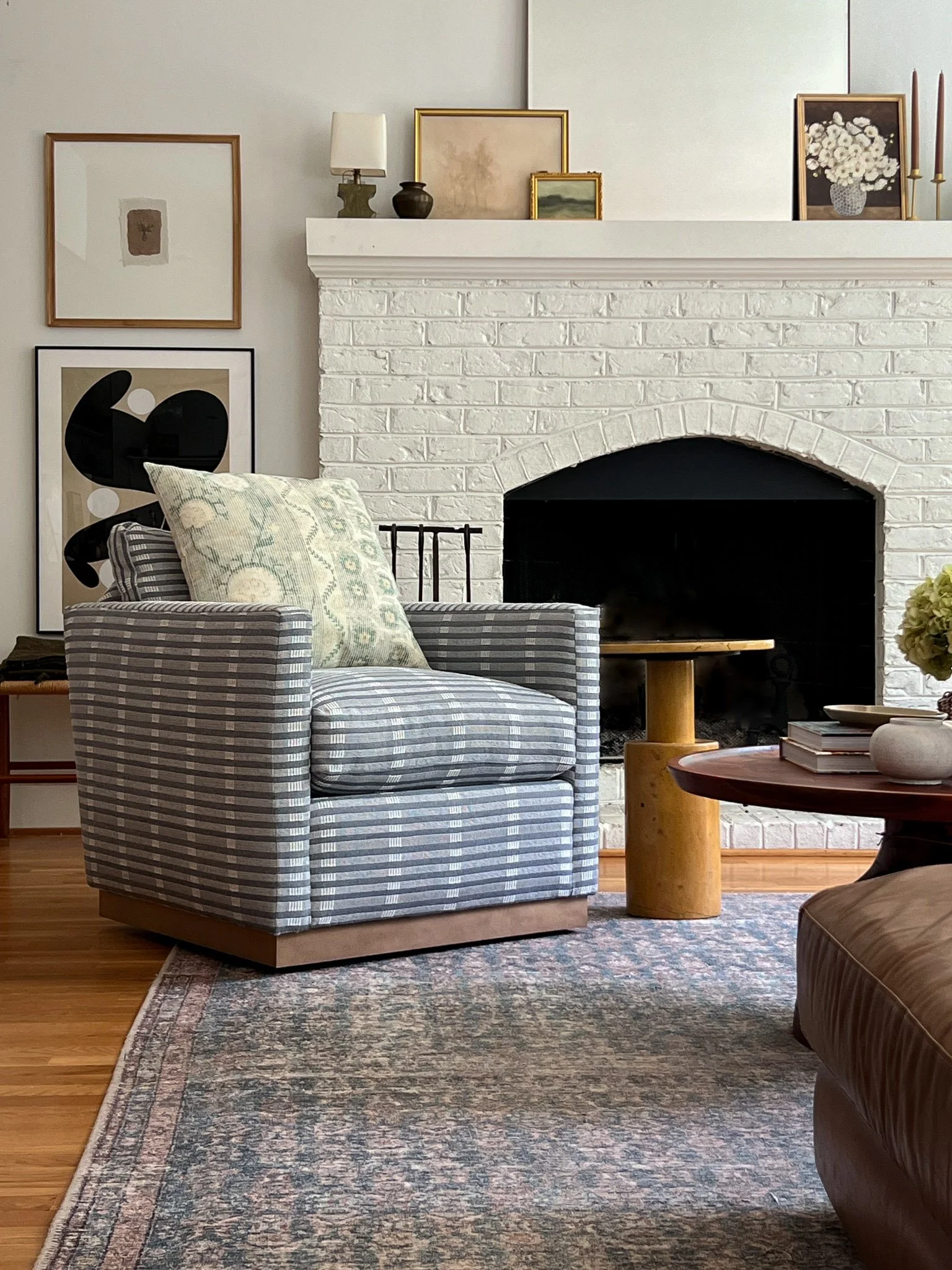 Swivel, Swivel Glider, or Swivel Recliner: How to Choose the Right Motion Chair for Your Home