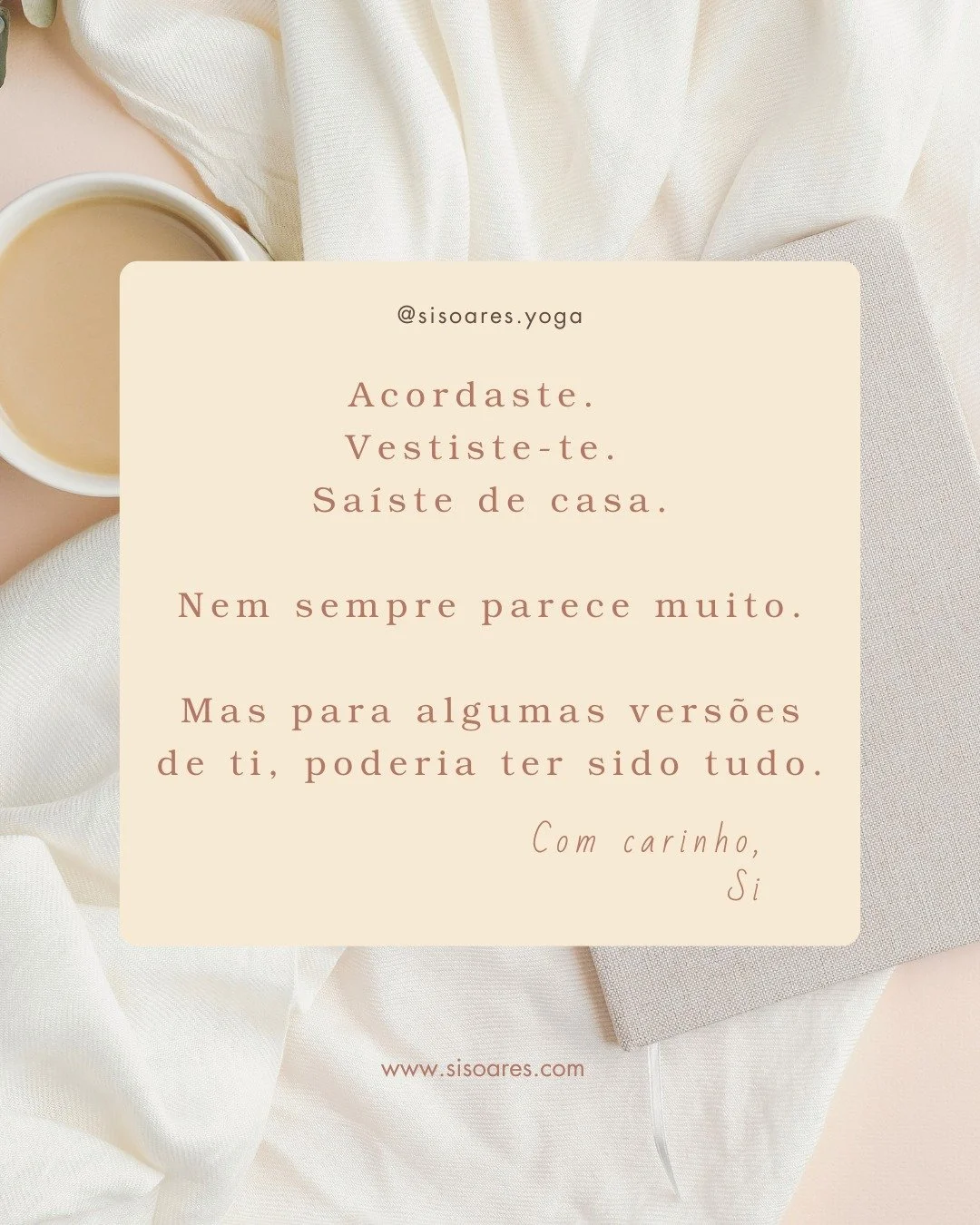 Muitas vezes sentimos que o dia s&oacute; conta se houver grandes conquistas. 
Quando, na verdade, &agrave;s vezes o maior feito &eacute; simplesmente continuar.

Pequenos passos apesar do cansa&ccedil;o.
Apesar da d&uacute;vida.
Apesar da falta de e