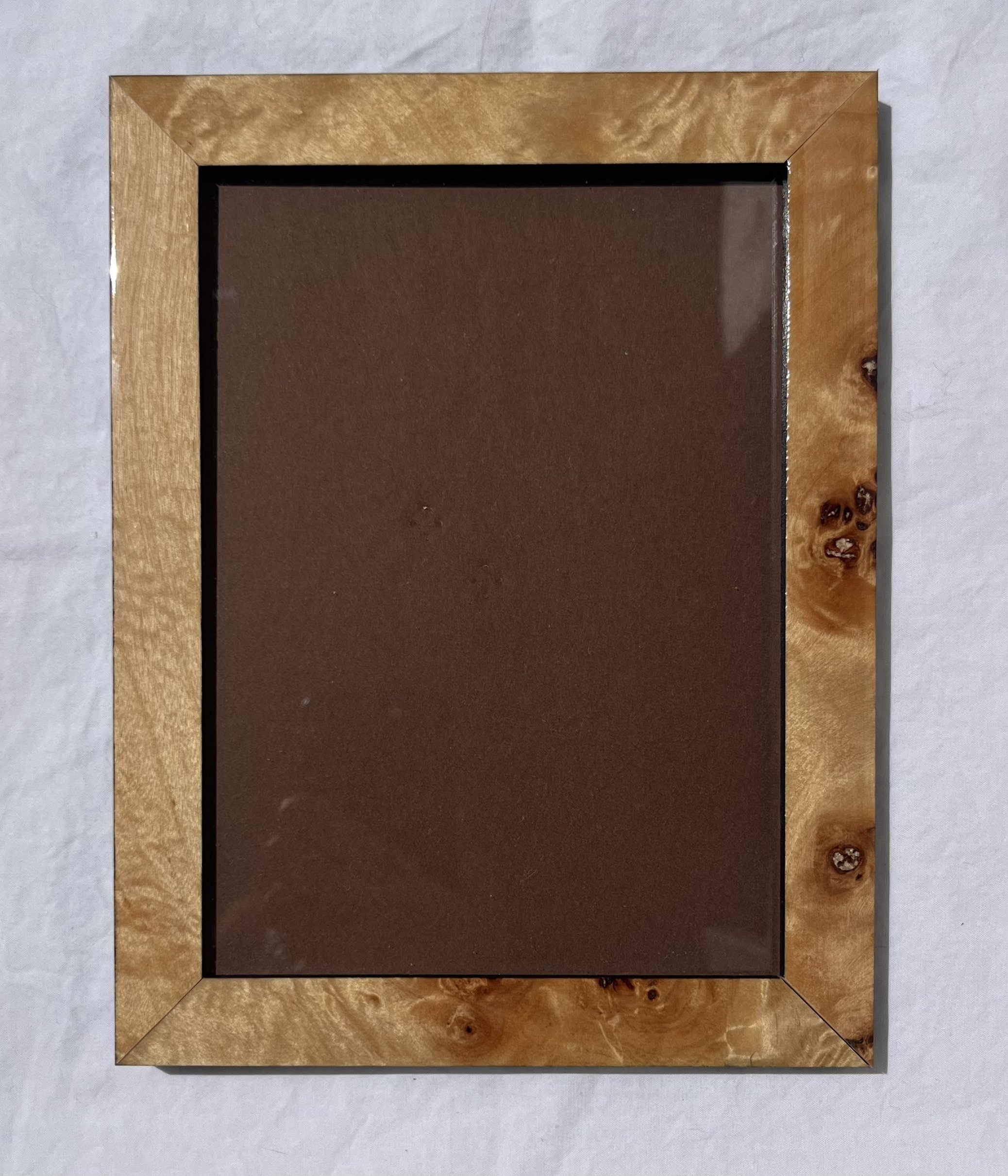 Italian Burled Honeywood Frame (5 x 7")