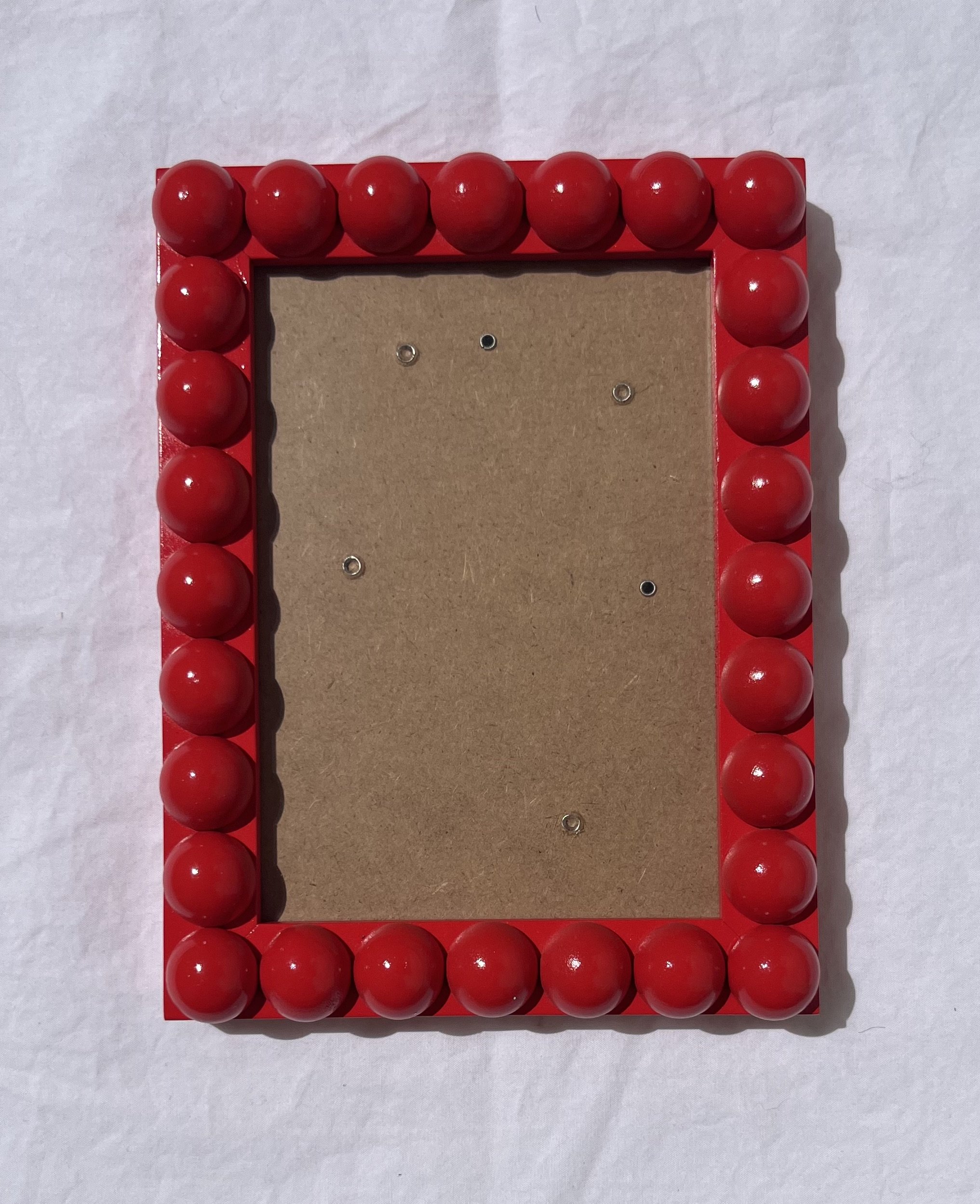 Scarlet Bauble Frame (4 x 5.5")